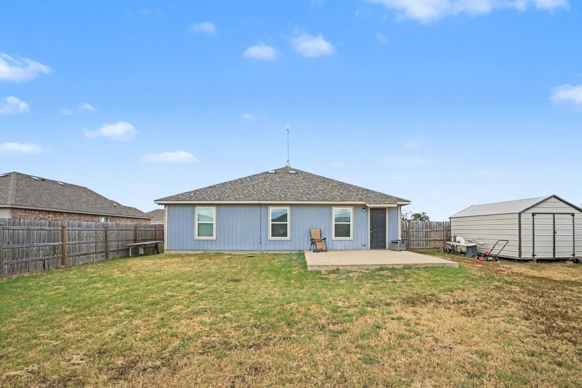 Single Family Residence For Sale in Kaufman County , 2409 Abigail Lane, Mabank, Texas 75147, 3 Bedroom, 2 Bathroom, 2 Garage spaces, 1,298 Sqft, built in 2022, mls#21369715, Real Estate Agent in Mabank, Homes For Sale in Kaufman county, Homes For Sale in Mabank, Realtor in Mabank Texas, Real Estate Brokerage Independent Realty Texas, Luminita Cordes Realtor