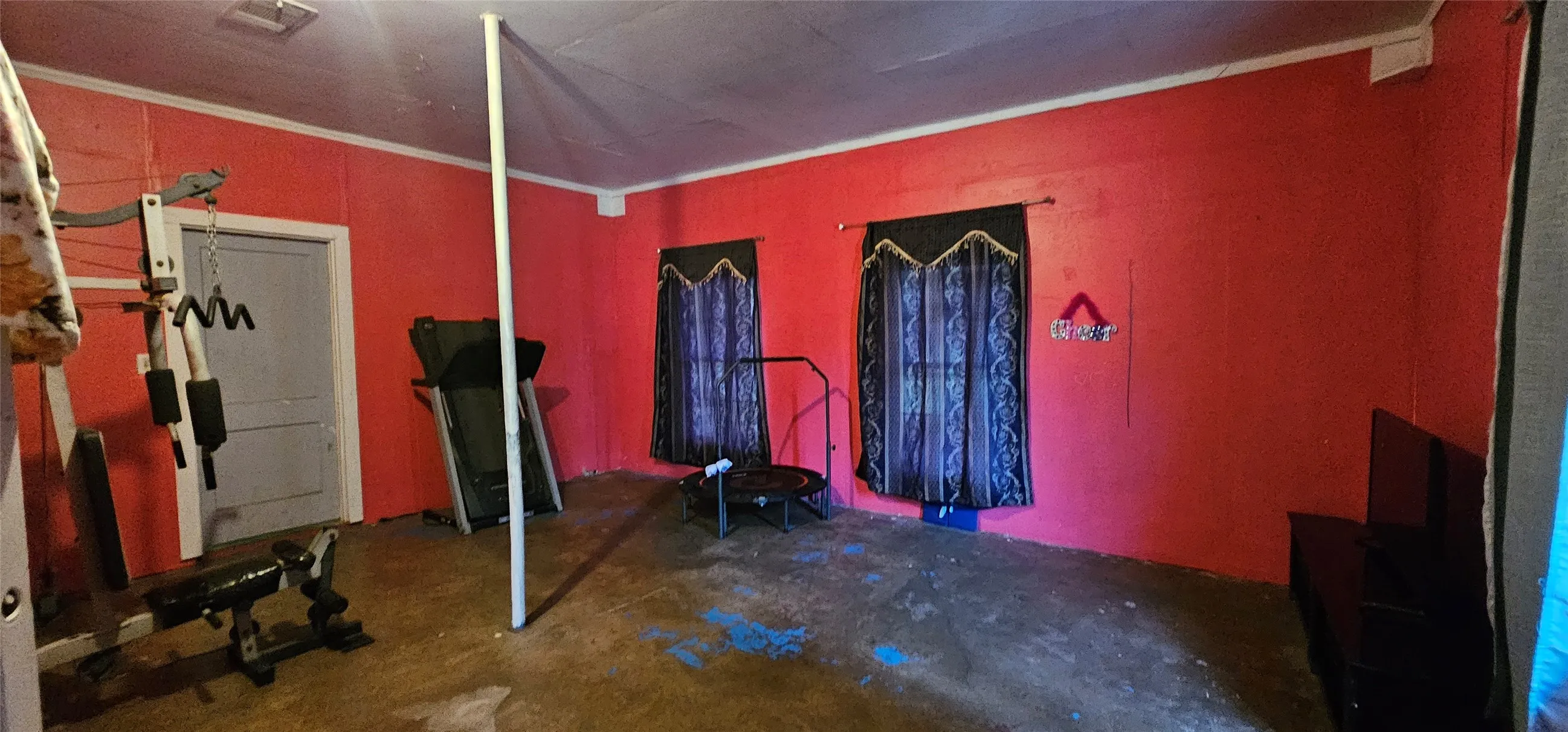 Single Family Residence For Sale in Van Zandt County , 812 N Waldrip Street, Grand Saline, Texas 75140, 3 Bedroom, 2 Bathroom, Garage spaces, 1,632 Sqft, built in 1957, mls#21378532, Real Estate Agent in Grand Saline, Homes For Sale in Van Zandt county, Homes For Sale in Grand Saline, Realtor in Grand Saline Texas, Real Estate Brokerage Independent Realty Texas, Luminita Cordes Realtor