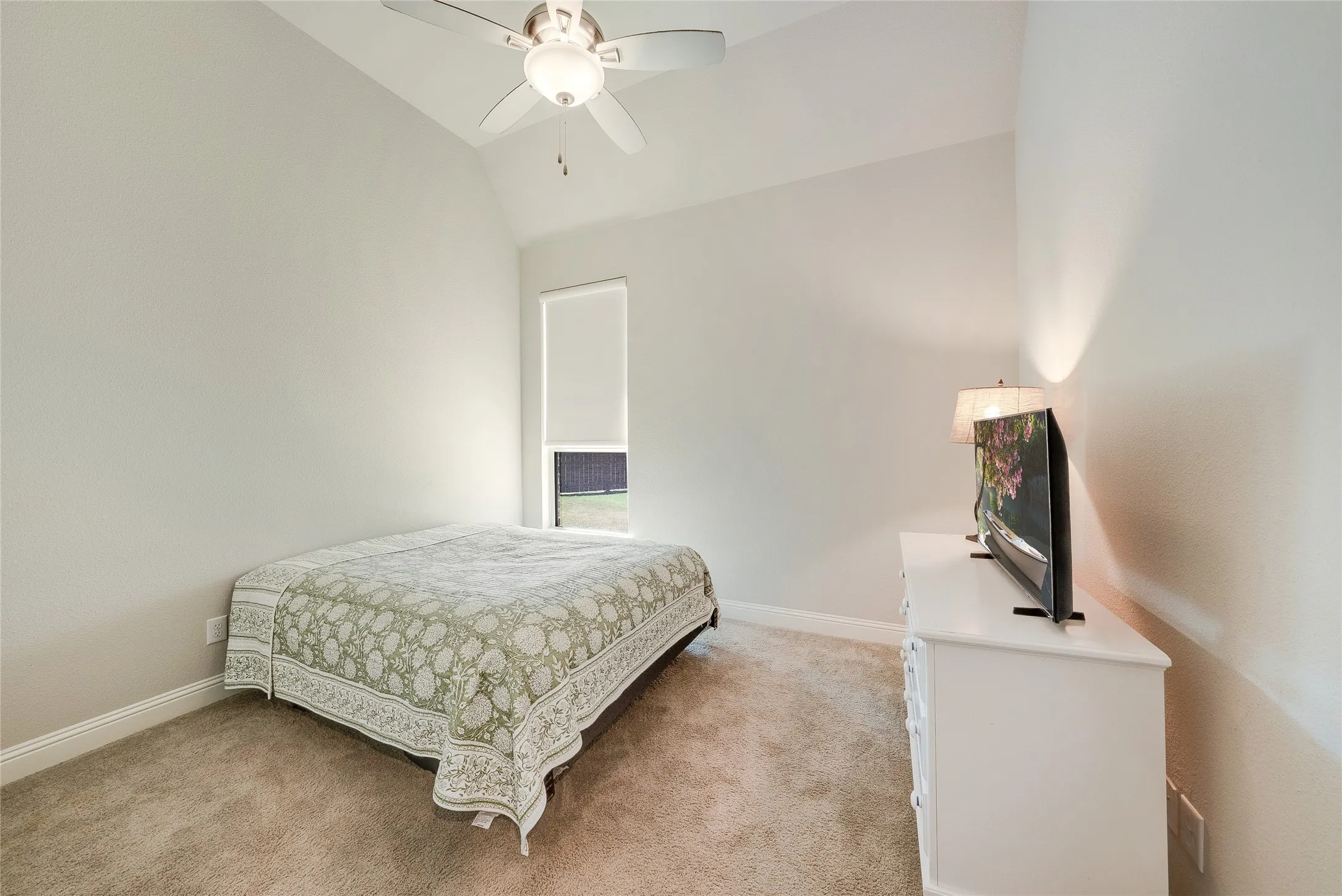 Single Family Residence For Sale in Collin County , 3426 Secretariat Place, Celina, Texas 75009, 5 Bedroom, 5 Bathroom, 3 Garage spaces, 3,563 Sqft, built in 2017, mls#21368550, Real Estate Agent in Celina, Homes For Sale in Collin county, Homes For Sale in Celina, Realtor in Celina Texas, Real Estate Brokerage Independent Realty Texas, Luminita Cordes Realtor