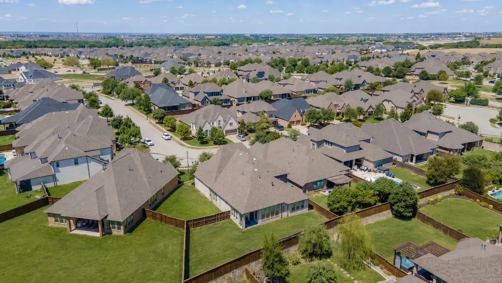 Single Family Residence For Sale in Collin County , 3426 Secretariat Place, Celina, Texas 75009, 5 Bedroom, 5 Bathroom, 3 Garage spaces, 3,563 Sqft, built in 2017, mls#21368550, Real Estate Agent in Celina, Homes For Sale in Collin county, Homes For Sale in Celina, Realtor in Celina Texas, Real Estate Brokerage Independent Realty Texas, Luminita Cordes Realtor