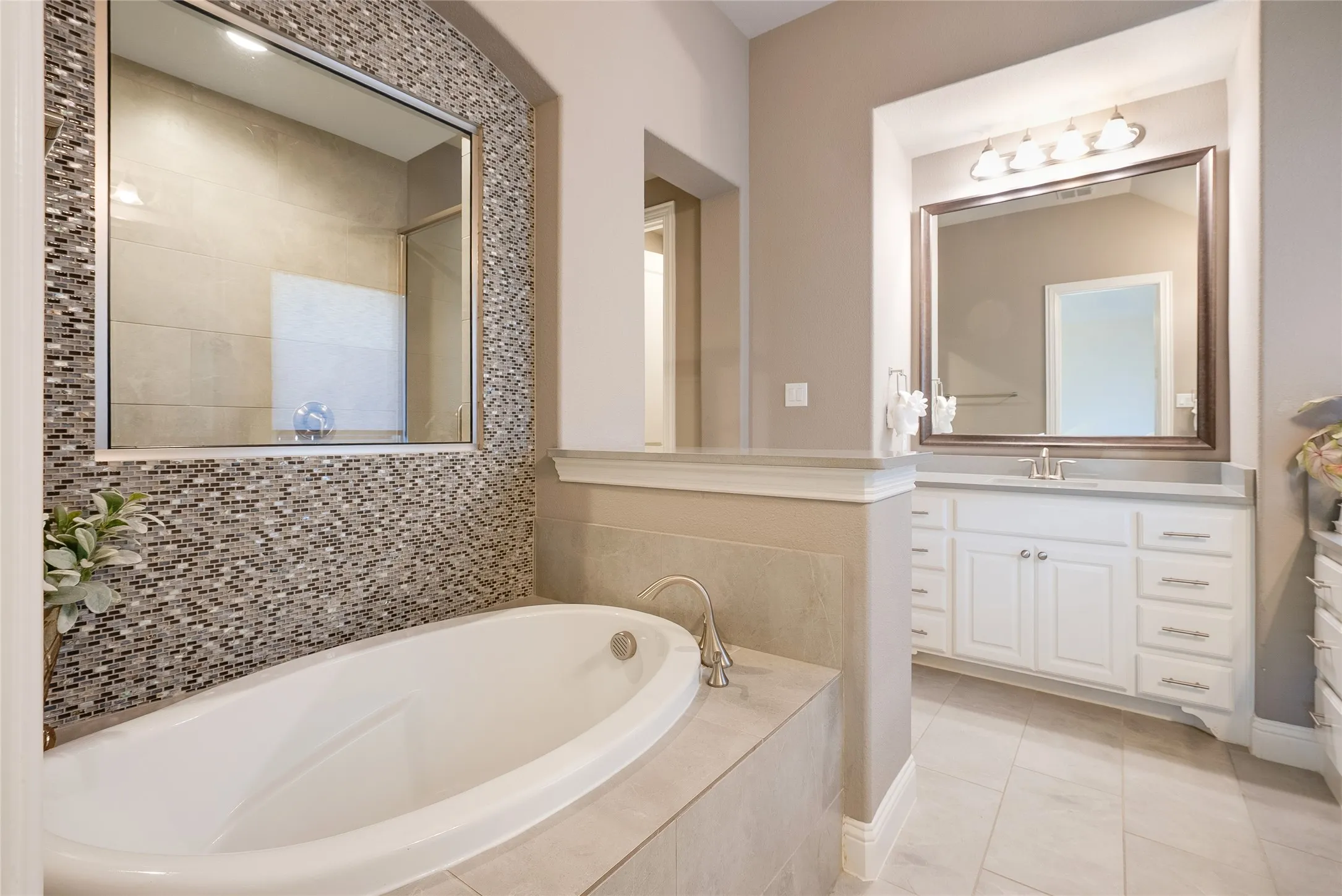 Single Family Residence For Sale in Collin County , 3426 Secretariat Place, Celina, Texas 75009, 5 Bedroom, 5 Bathroom, 3 Garage spaces, 3,563 Sqft, built in 2017, mls#21368550, Real Estate Agent in Celina, Homes For Sale in Collin county, Homes For Sale in Celina, Realtor in Celina Texas, Real Estate Brokerage Independent Realty Texas, Luminita Cordes Realtor
