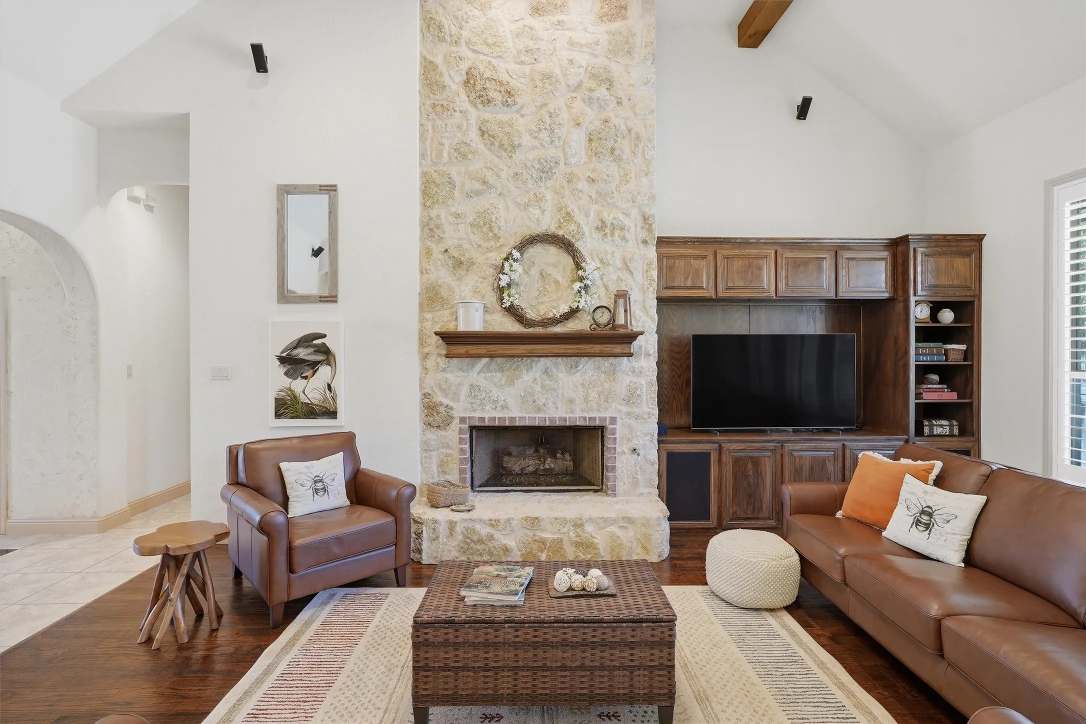 Single Family Residence For Sale in Tarrant County , 3832 Eagles Nest Trail, Burleson, Texas 76028, 4 Bedroom, 5 Bathroom, 3 Garage spaces, 3,574 Sqft, built in 2006, mls#21377772, Real Estate Agent in Burleson, Homes For Sale in Tarrant county, Homes For Sale in Burleson, Realtor in Burleson Texas, Real Estate Brokerage Independent Realty Texas, Luminita Cordes Realtor