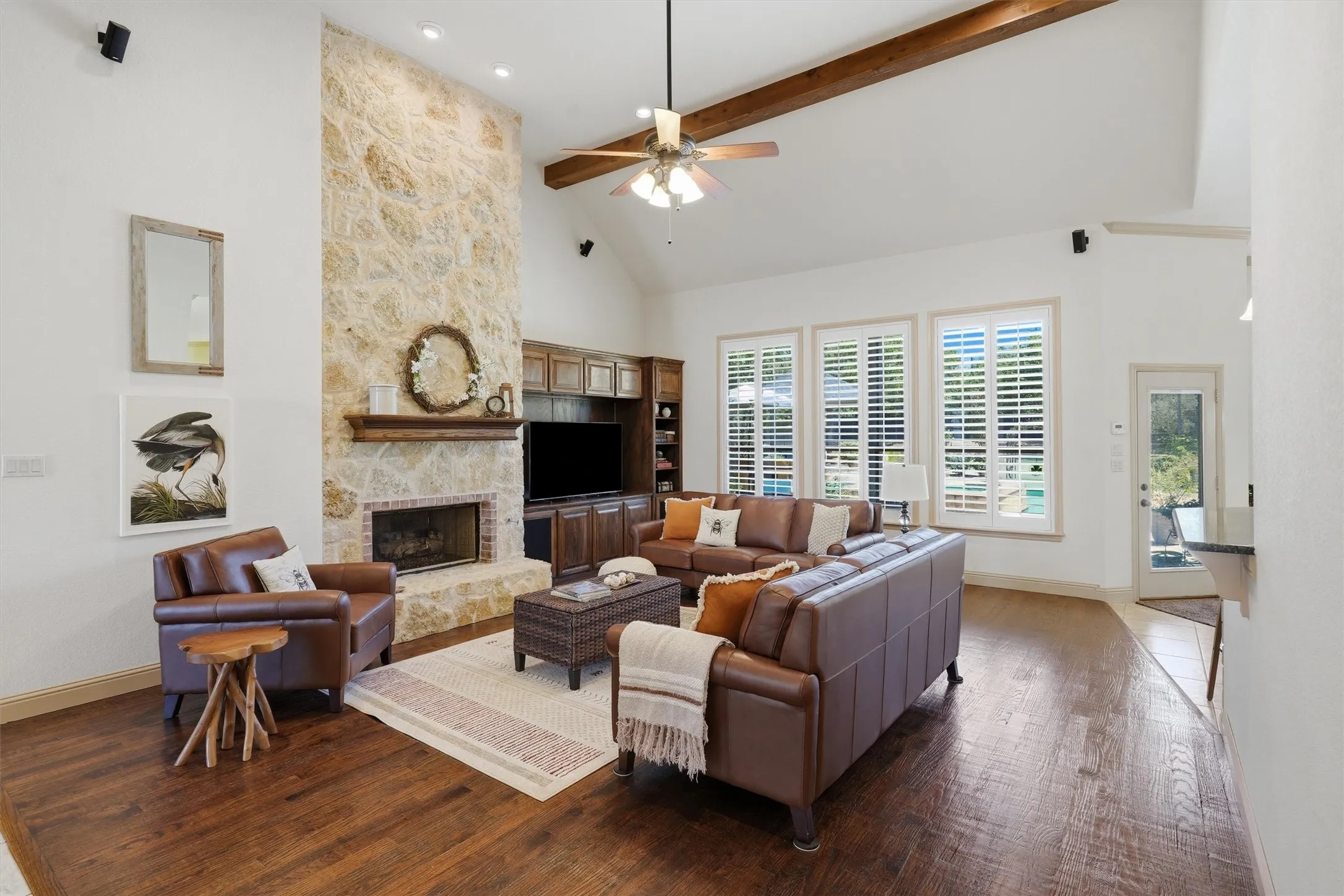 Single Family Residence For Sale in Tarrant County , 3832 Eagles Nest Trail, Burleson, Texas 76028, 4 Bedroom, 5 Bathroom, 3 Garage spaces, 3,574 Sqft, built in 2006, mls#21377772, Real Estate Agent in Burleson, Homes For Sale in Tarrant county, Homes For Sale in Burleson, Realtor in Burleson Texas, Real Estate Brokerage Independent Realty Texas, Luminita Cordes Realtor