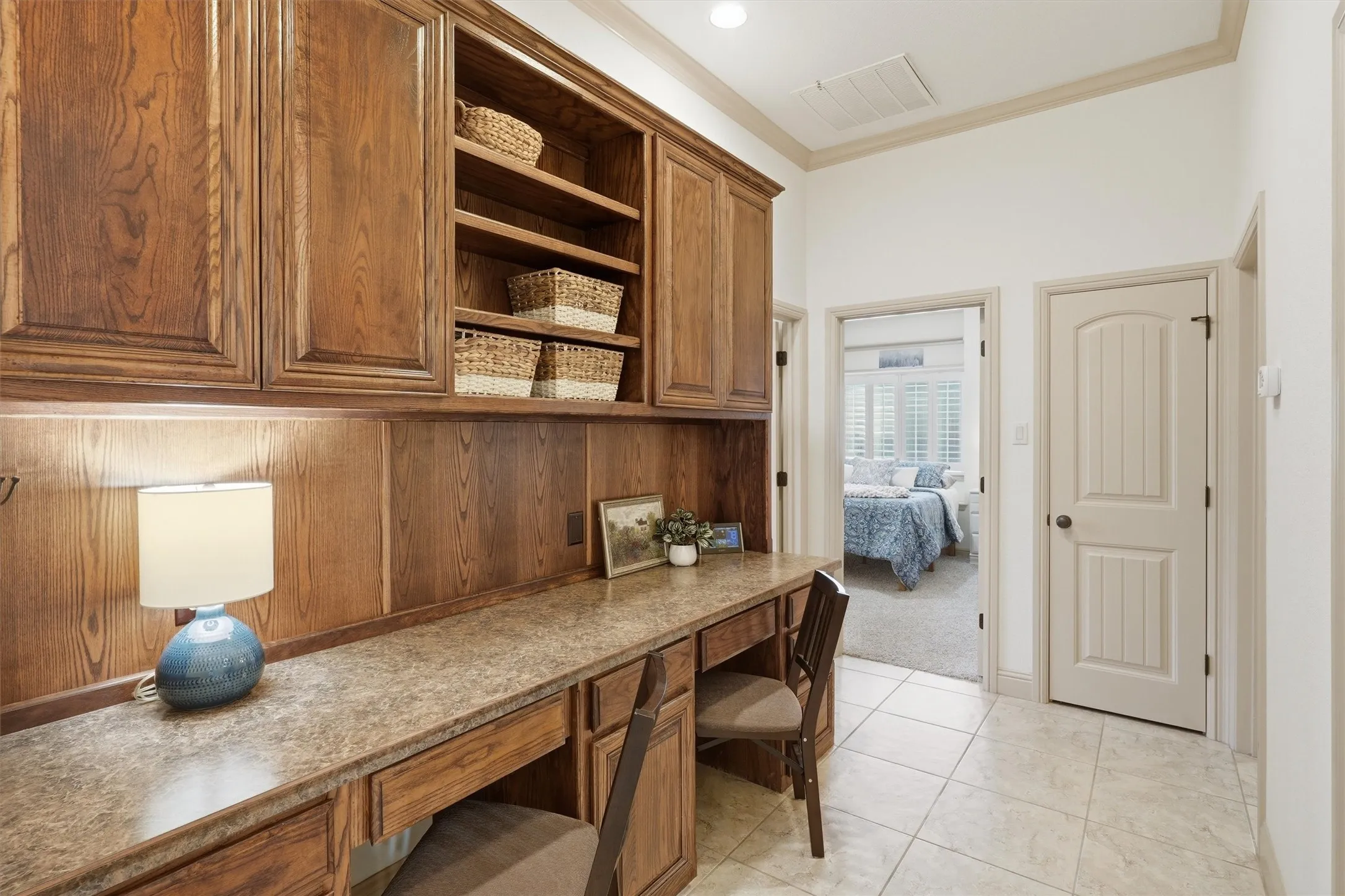 Single Family Residence For Sale in Tarrant County , 3832 Eagles Nest Trail, Burleson, Texas 76028, 4 Bedroom, 5 Bathroom, 3 Garage spaces, 3,574 Sqft, built in 2006, mls#21377772, Real Estate Agent in Burleson, Homes For Sale in Tarrant county, Homes For Sale in Burleson, Realtor in Burleson Texas, Real Estate Brokerage Independent Realty Texas, Luminita Cordes Realtor