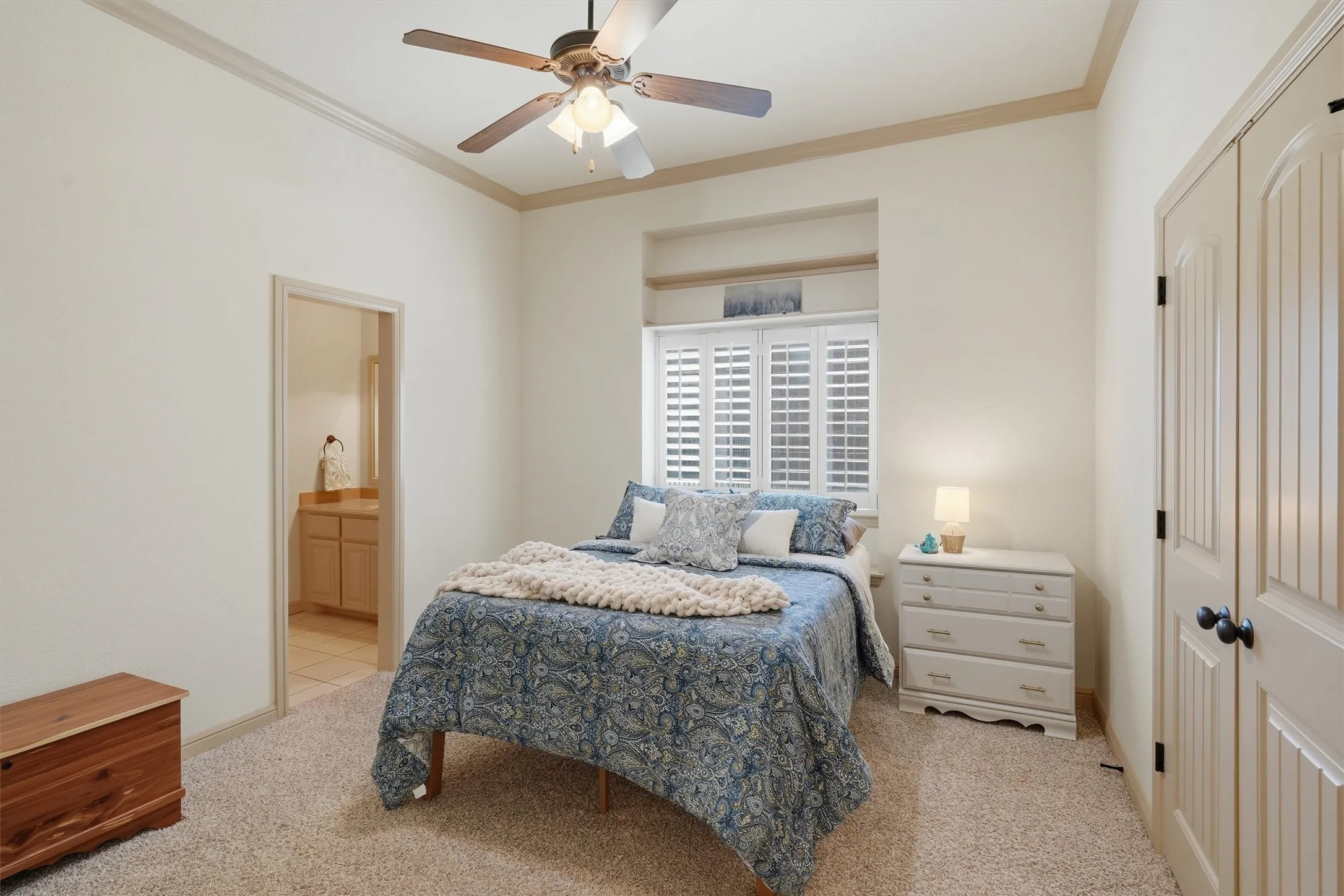 Single Family Residence For Sale in Tarrant County , 3832 Eagles Nest Trail, Burleson, Texas 76028, 4 Bedroom, 5 Bathroom, 3 Garage spaces, 3,574 Sqft, built in 2006, mls#21377772, Real Estate Agent in Burleson, Homes For Sale in Tarrant county, Homes For Sale in Burleson, Realtor in Burleson Texas, Real Estate Brokerage Independent Realty Texas, Luminita Cordes Realtor