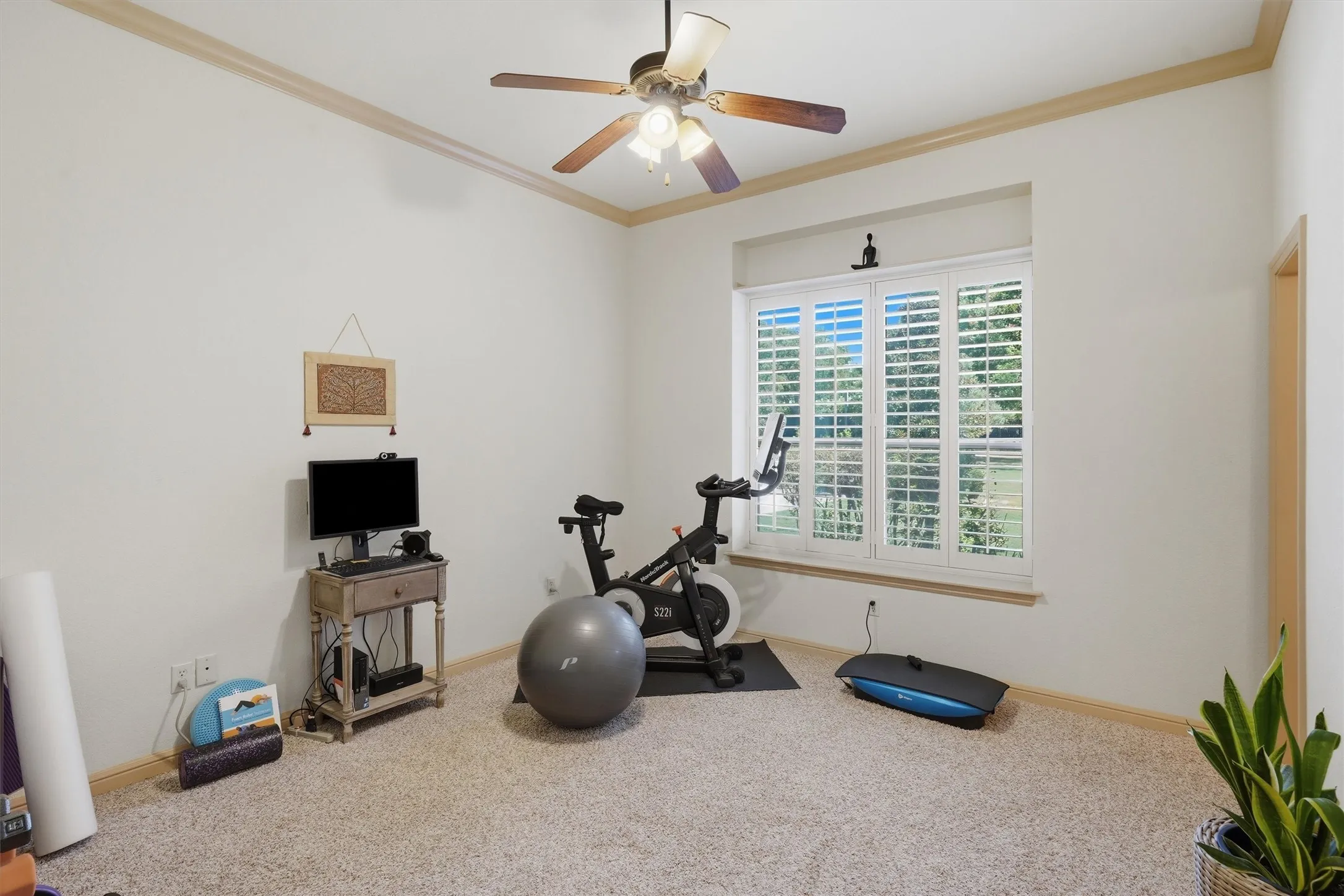 Single Family Residence For Sale in Tarrant County , 3832 Eagles Nest Trail, Burleson, Texas 76028, 4 Bedroom, 5 Bathroom, 3 Garage spaces, 3,574 Sqft, built in 2006, mls#21377772, Real Estate Agent in Burleson, Homes For Sale in Tarrant county, Homes For Sale in Burleson, Realtor in Burleson Texas, Real Estate Brokerage Independent Realty Texas, Luminita Cordes Realtor