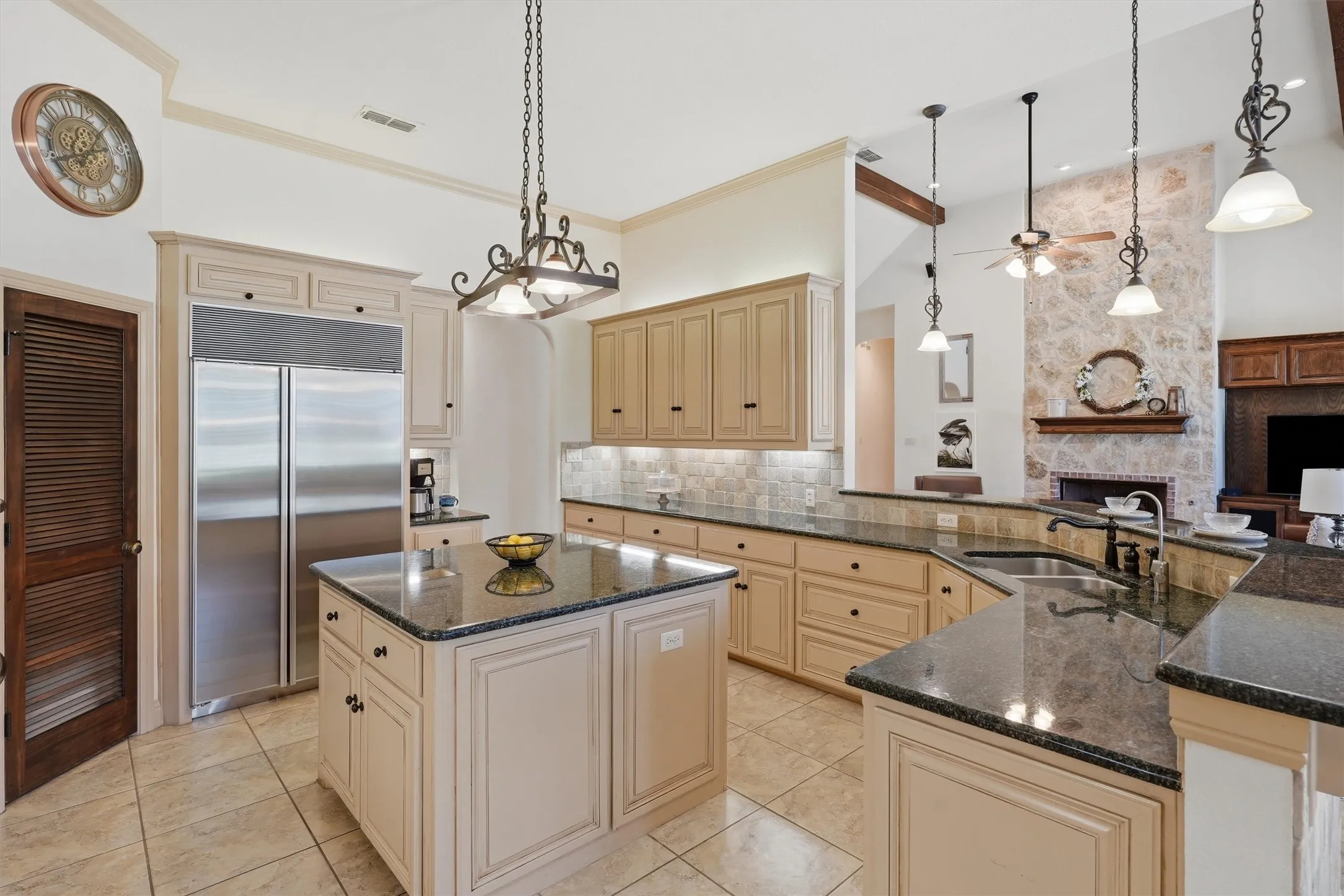 Single Family Residence For Sale in Tarrant County , 3832 Eagles Nest Trail, Burleson, Texas 76028, 4 Bedroom, 5 Bathroom, 3 Garage spaces, 3,574 Sqft, built in 2006, mls#21377772, Real Estate Agent in Burleson, Homes For Sale in Tarrant county, Homes For Sale in Burleson, Realtor in Burleson Texas, Real Estate Brokerage Independent Realty Texas, Luminita Cordes Realtor