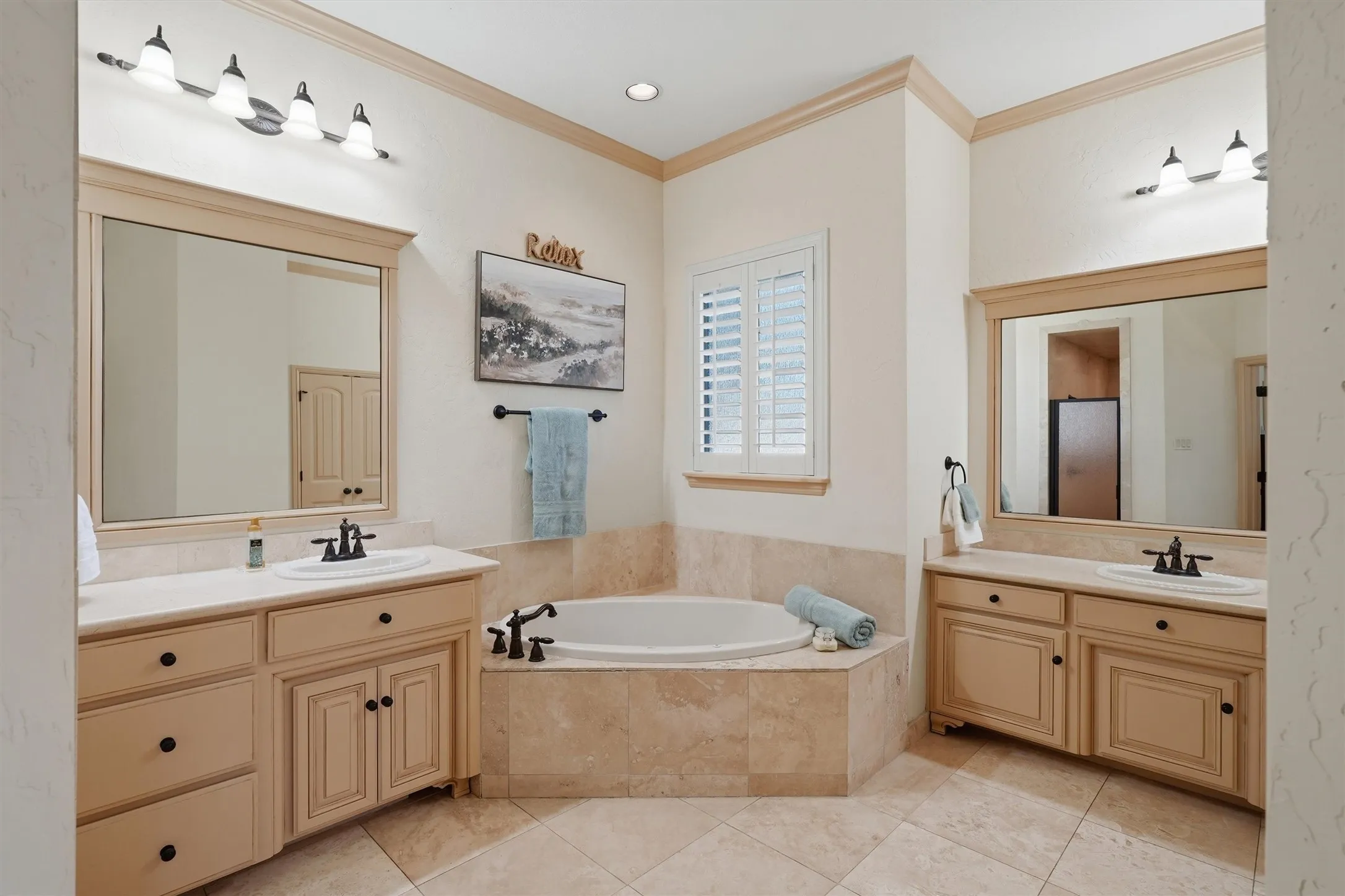 Single Family Residence For Sale in Tarrant County , 3832 Eagles Nest Trail, Burleson, Texas 76028, 4 Bedroom, 5 Bathroom, 3 Garage spaces, 3,574 Sqft, built in 2006, mls#21377772, Real Estate Agent in Burleson, Homes For Sale in Tarrant county, Homes For Sale in Burleson, Realtor in Burleson Texas, Real Estate Brokerage Independent Realty Texas, Luminita Cordes Realtor