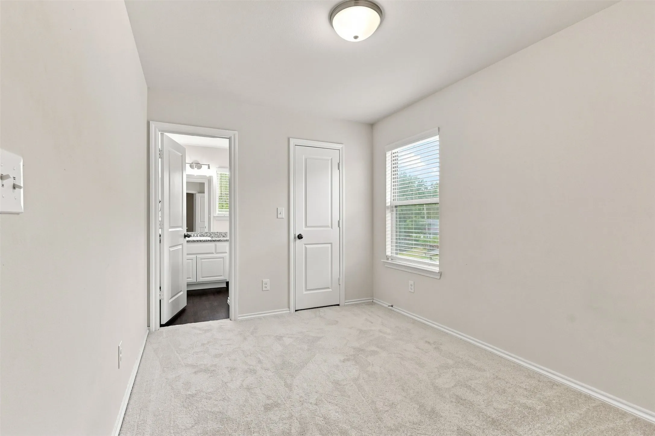 Duplex For Sale in Grayson County , 2805 W Washington Street, Denison, Texas 75020, 6 Bedroom, 6 Bathroom, 2 Garage spaces, 0 Sqft, built in 2020, mls#21369099, Real Estate Agent in Denison, Homes For Sale in Grayson county, Homes For Sale in Denison, Realtor in Denison Texas, Real Estate Brokerage Independent Realty Texas, Luminita Cordes Realtor