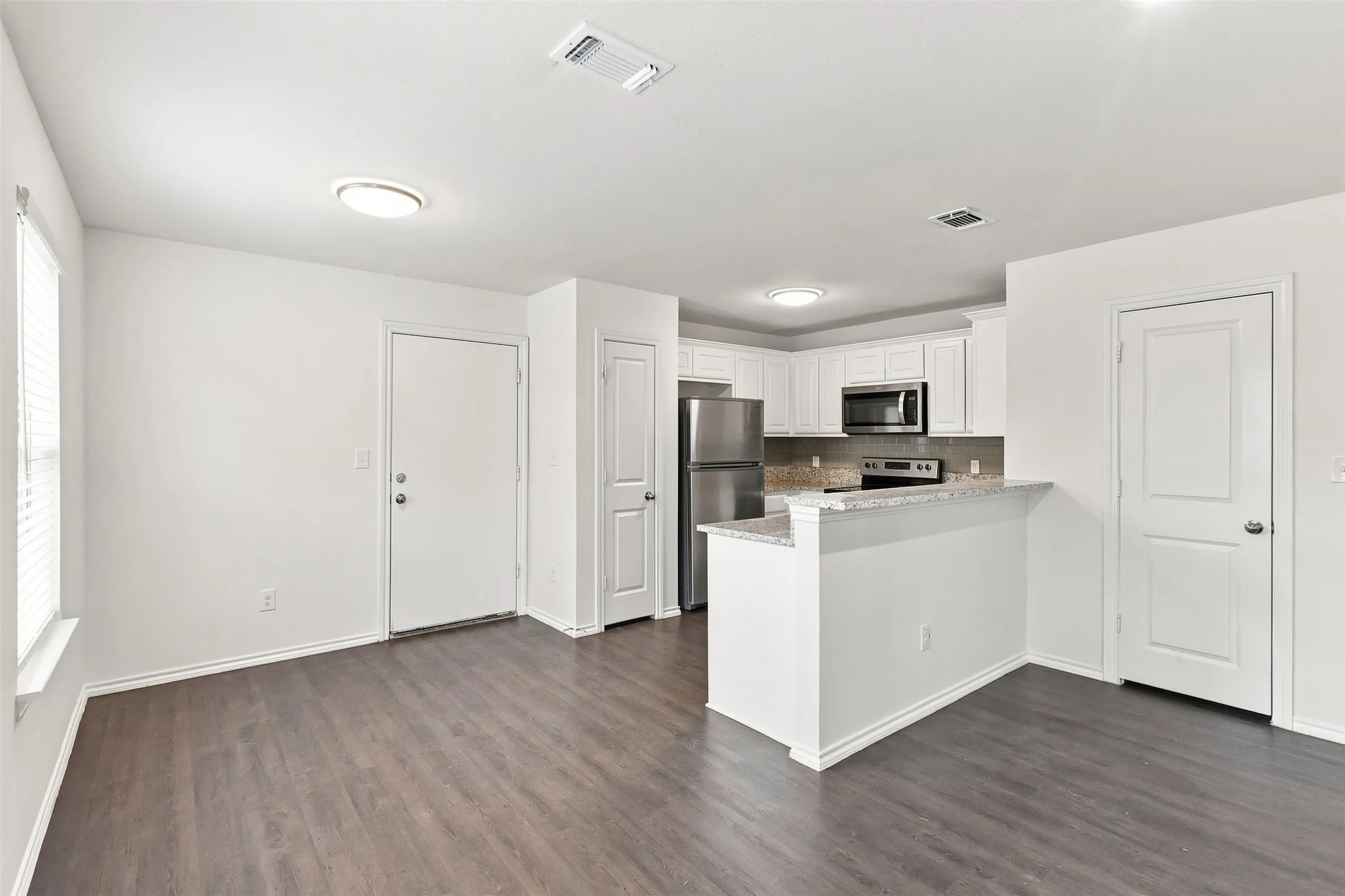 Duplex For Sale in Grayson County , 2805 W Washington Street, Denison, Texas 75020, 6 Bedroom, 6 Bathroom, 2 Garage spaces, 0 Sqft, built in 2020, mls#21369099, Real Estate Agent in Denison, Homes For Sale in Grayson county, Homes For Sale in Denison, Realtor in Denison Texas, Real Estate Brokerage Independent Realty Texas, Luminita Cordes Realtor
