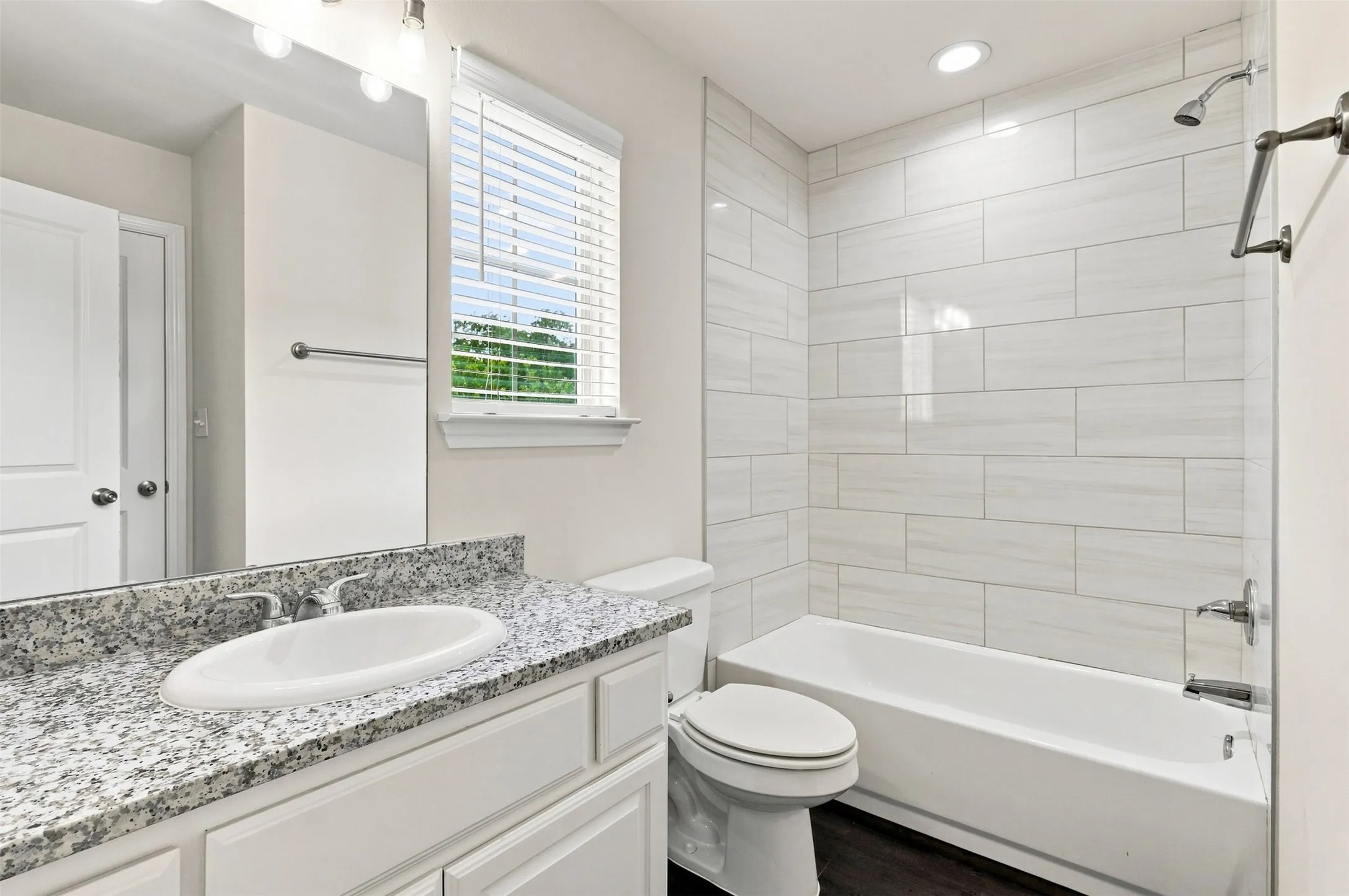 Duplex For Sale in Grayson County , 2805 W Washington Street, Denison, Texas 75020, 6 Bedroom, 6 Bathroom, 2 Garage spaces, 0 Sqft, built in 2020, mls#21369099, Real Estate Agent in Denison, Homes For Sale in Grayson county, Homes For Sale in Denison, Realtor in Denison Texas, Real Estate Brokerage Independent Realty Texas, Luminita Cordes Realtor