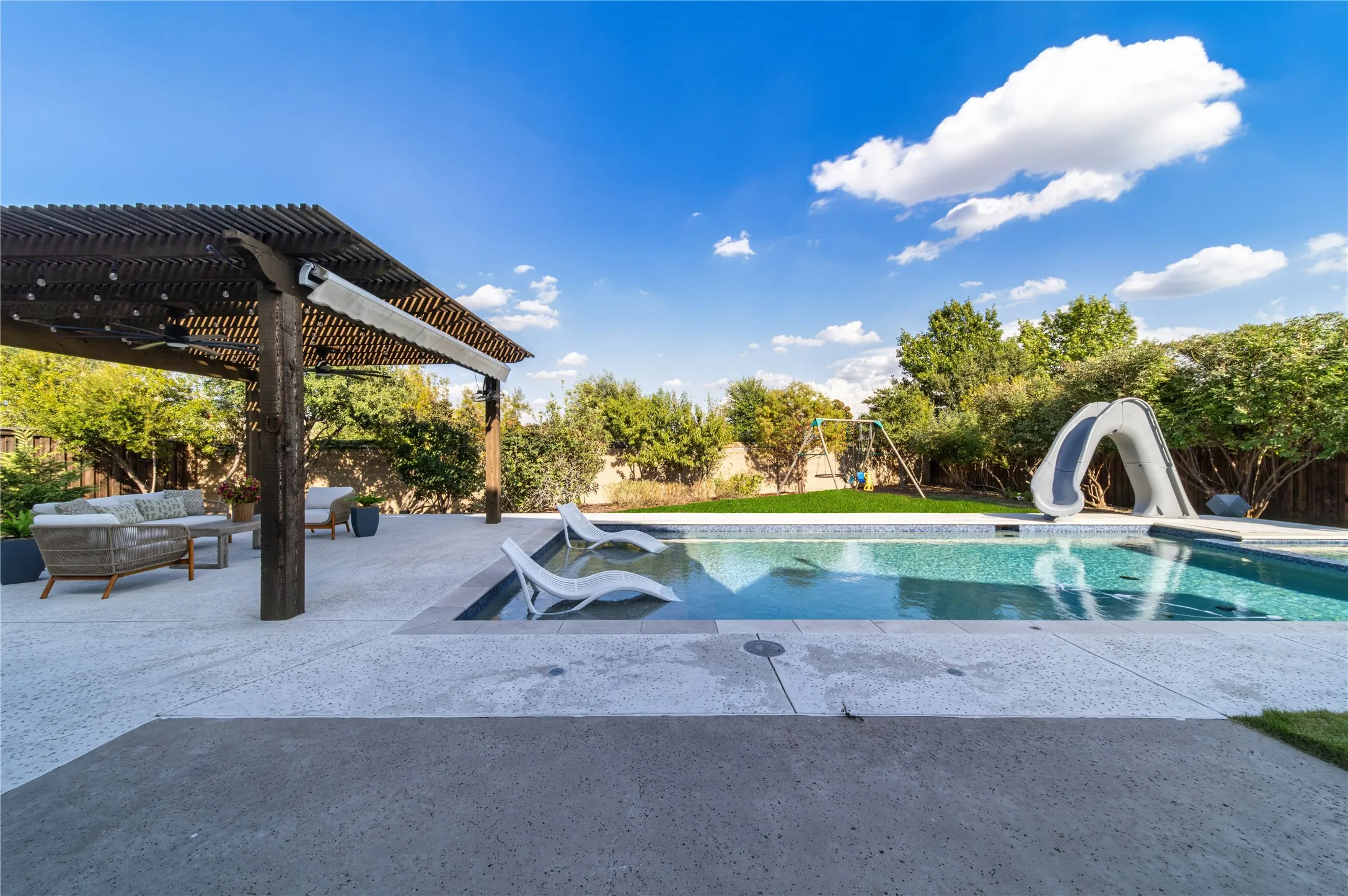Single Family Residence For Sale in Collin County , 11252 Majestic Prince Circle, Frisco, Texas 75035, 6 Bedroom, 7 Bathroom, 4 Garage spaces, 5,211 Sqft, built in 2017, mls#21376113, Real Estate Agent in Frisco, Homes For Sale in Collin county, Homes For Sale in Frisco, Realtor in Frisco Texas, Real Estate Brokerage Independent Realty Texas, Luminita Cordes Realtor