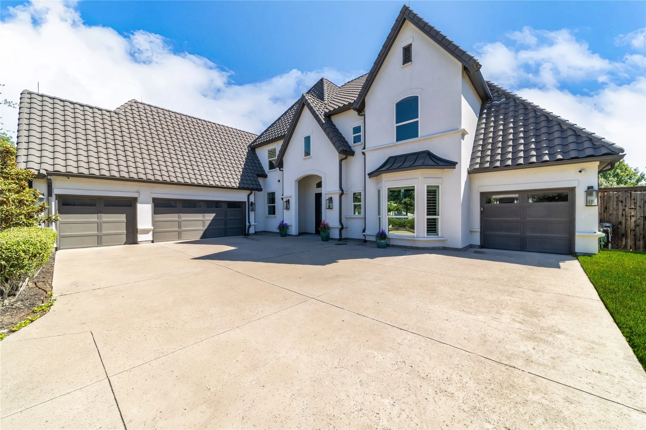 Single Family Residence For Sale in Collin County , 11252 Majestic Prince Circle, Frisco, Texas 75035, 6 Bedroom, 7 Bathroom, 4 Garage spaces, 5,211 Sqft, built in 2017, mls#21376113, Real Estate Agent in Frisco, Homes For Sale in Collin county, Homes For Sale in Frisco, Realtor in Frisco Texas, Real Estate Brokerage Independent Realty Texas, Luminita Cordes Realtor