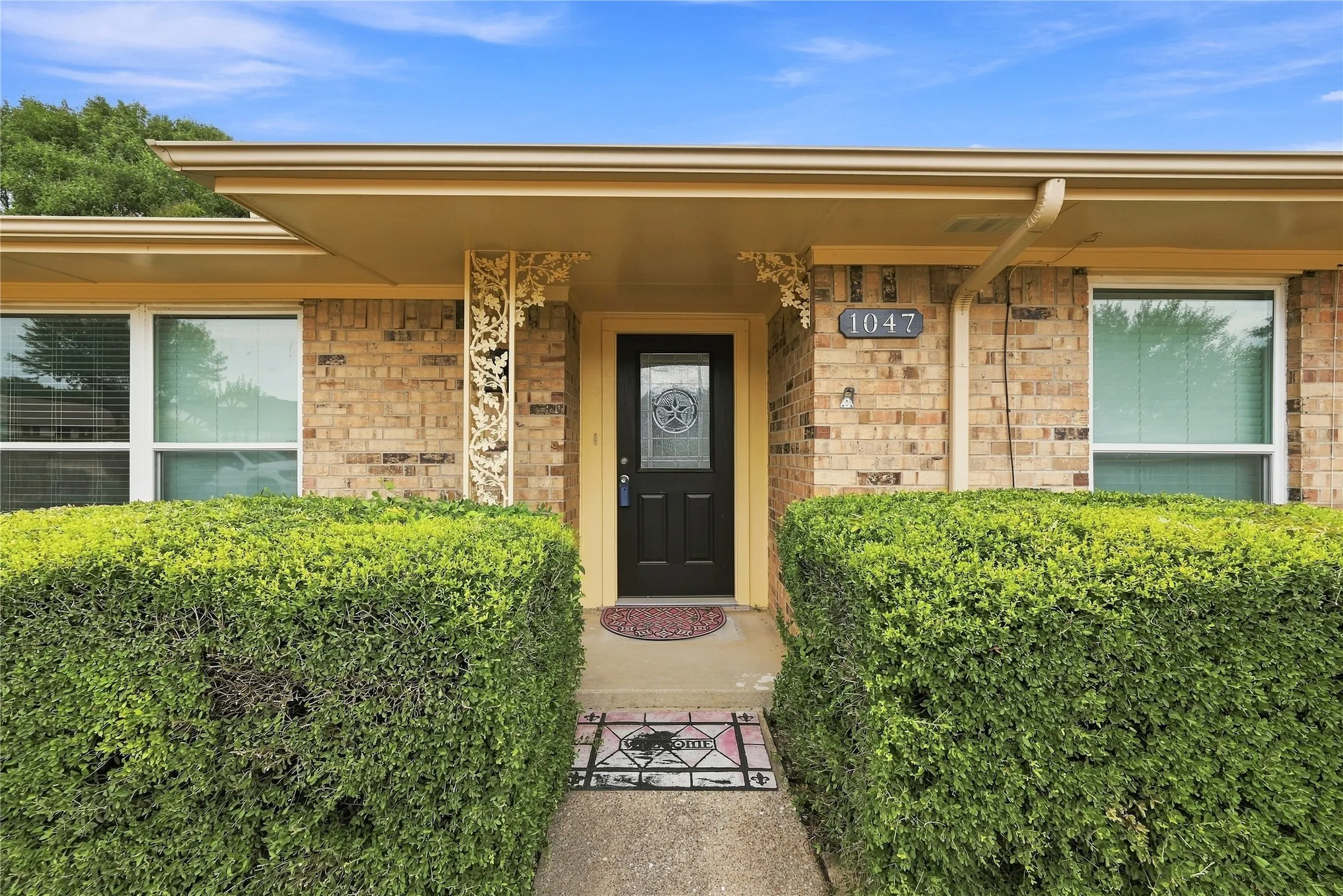 Single Family Residence For Sale in Dallas County , 1047 Quail Run, Duncanville, Texas 75116, 3 Bedroom, 3 Bathroom, 2 Garage spaces, 2,365 Sqft, built in 1973, mls#21378543, Real Estate Agent in Duncanville, Homes For Sale in Dallas county, Homes For Sale in Duncanville, Realtor in Duncanville Texas, Real Estate Brokerage Independent Realty Texas, Luminita Cordes Realtor