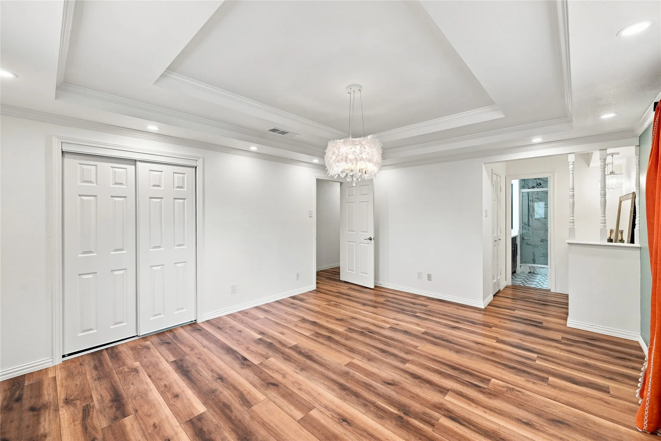 Single Family Residence For Sale in Dallas County , 1047 Quail Run, Duncanville, Texas 75116, 3 Bedroom, 3 Bathroom, 2 Garage spaces, 2,365 Sqft, built in 1973, mls#21378543, Real Estate Agent in Duncanville, Homes For Sale in Dallas county, Homes For Sale in Duncanville, Realtor in Duncanville Texas, Real Estate Brokerage Independent Realty Texas, Luminita Cordes Realtor