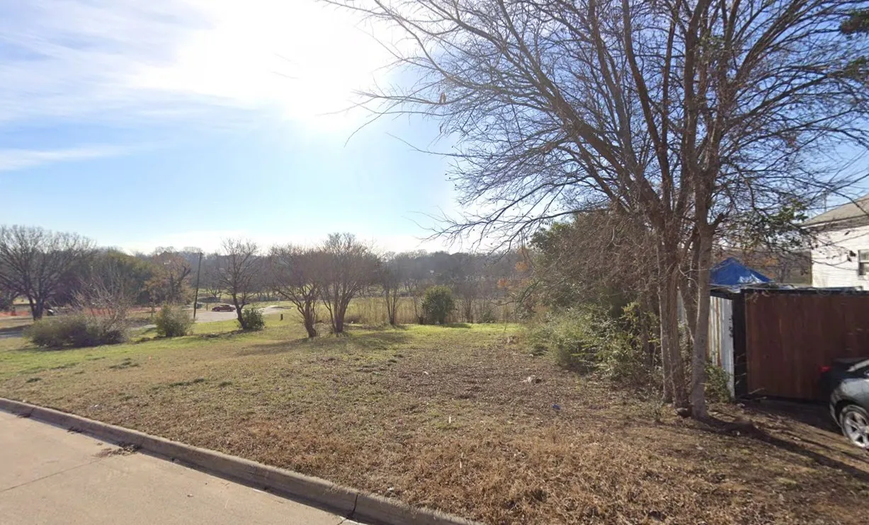 Unimproved Land For Sale in Tarrant County , 1640 E Terrell Avenue, Fort Worth, Texas 76104, 0, 0, Garage spaces, 0 Sqft, built in 0, mls#21378342, Real Estate Agent in Fort Worth, Homes For Sale in Tarrant county, Homes For Sale in Fort Worth, Realtor in Fort Worth Texas, Real Estate Brokerage Independent Realty Texas, Luminita Cordes Realtor