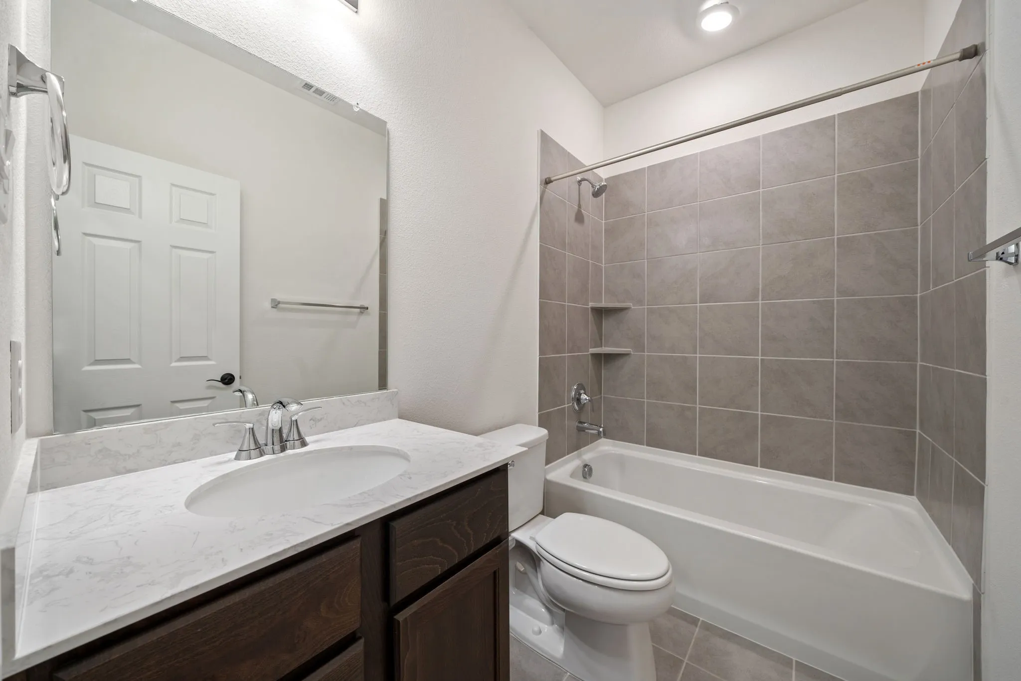 Single Family Residence For Rent in Denton County , 949 Brock Drive, Aubrey, Texas 76227, 3 Bedroom, 2 Bathroom, 1 Garage spaces, 1,491 Sqft, built in 2024, mls#21377640, Real Estate Agent in Aubrey, Homes For Rent in Denton county, Homes For Rent in Aubrey, Realtor in Aubrey Texas, Real Estate Brokerage Independent Realty Texas, Luminita Cordes Realtor