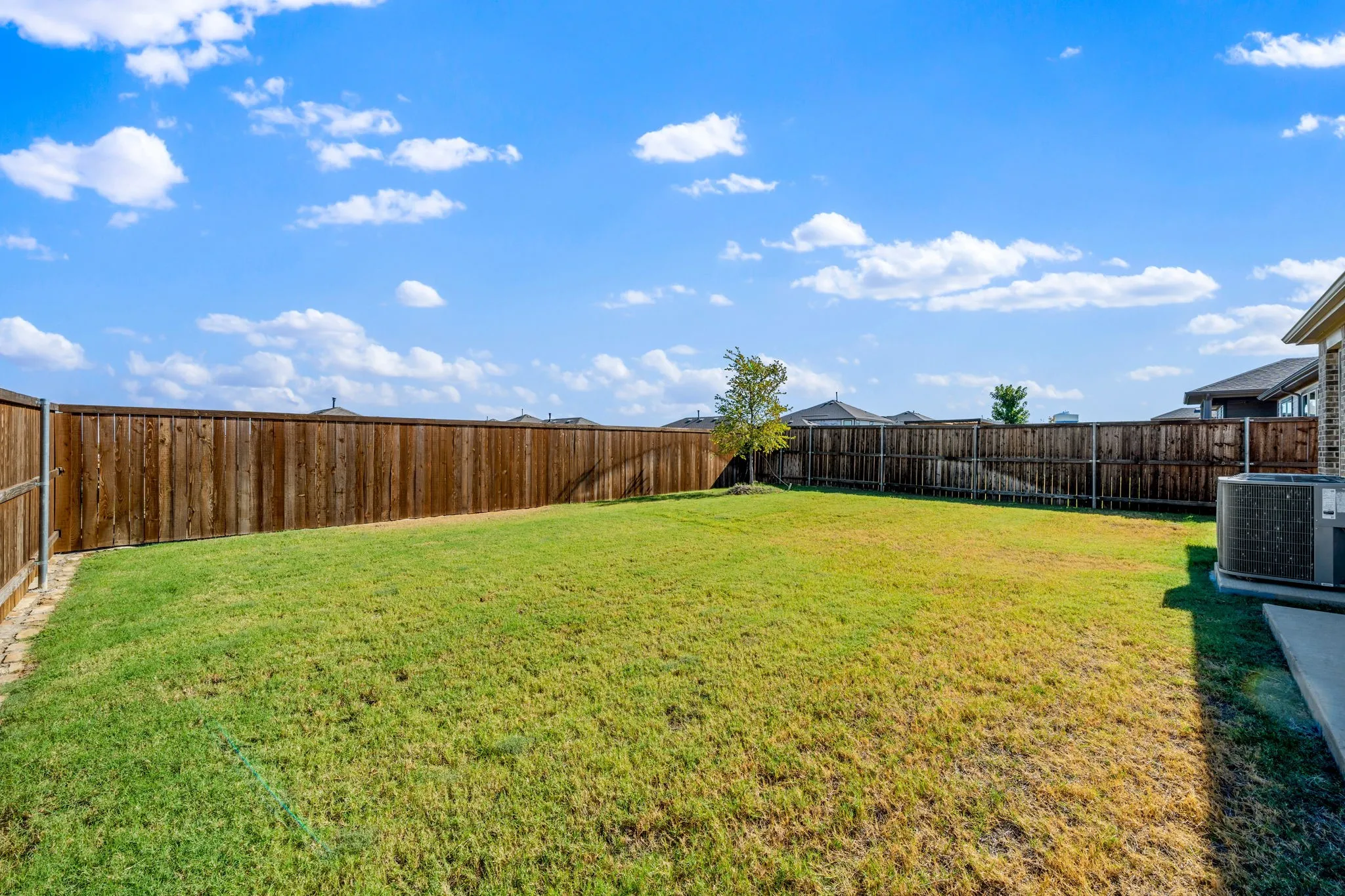 Single Family Residence For Rent in Denton County , 949 Brock Drive, Aubrey, Texas 76227, 3 Bedroom, 2 Bathroom, 1 Garage spaces, 1,491 Sqft, built in 2024, mls#21377640, Real Estate Agent in Aubrey, Homes For Rent in Denton county, Homes For Rent in Aubrey, Realtor in Aubrey Texas, Real Estate Brokerage Independent Realty Texas, Luminita Cordes Realtor