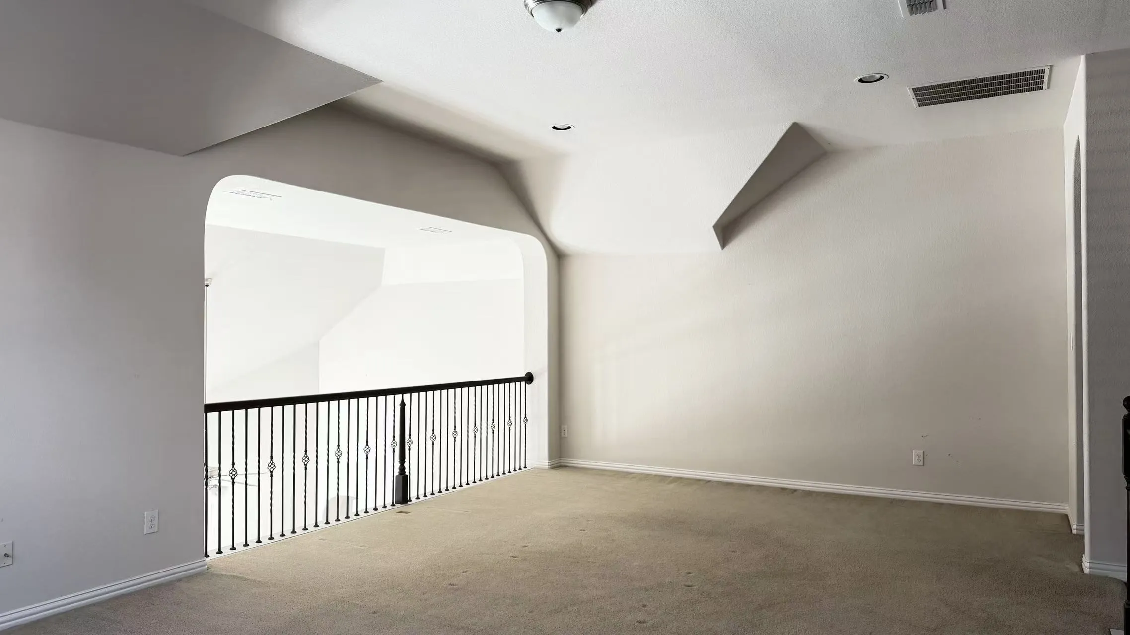 Single Family Residence For Rent in Collin County , 6105 Pete Dye Road, Mc Kinney, Texas 75070, 4 Bedroom, 4 Bathroom, 2 Garage spaces, 3,056 Sqft, built in 2015, mls#21378548, Real Estate Agent in Mc Kinney, Homes For Rent in Collin county, Homes For Rent in Mc Kinney, Realtor in Mc Kinney Texas, Real Estate Brokerage Independent Realty Texas, Luminita Cordes Realtor