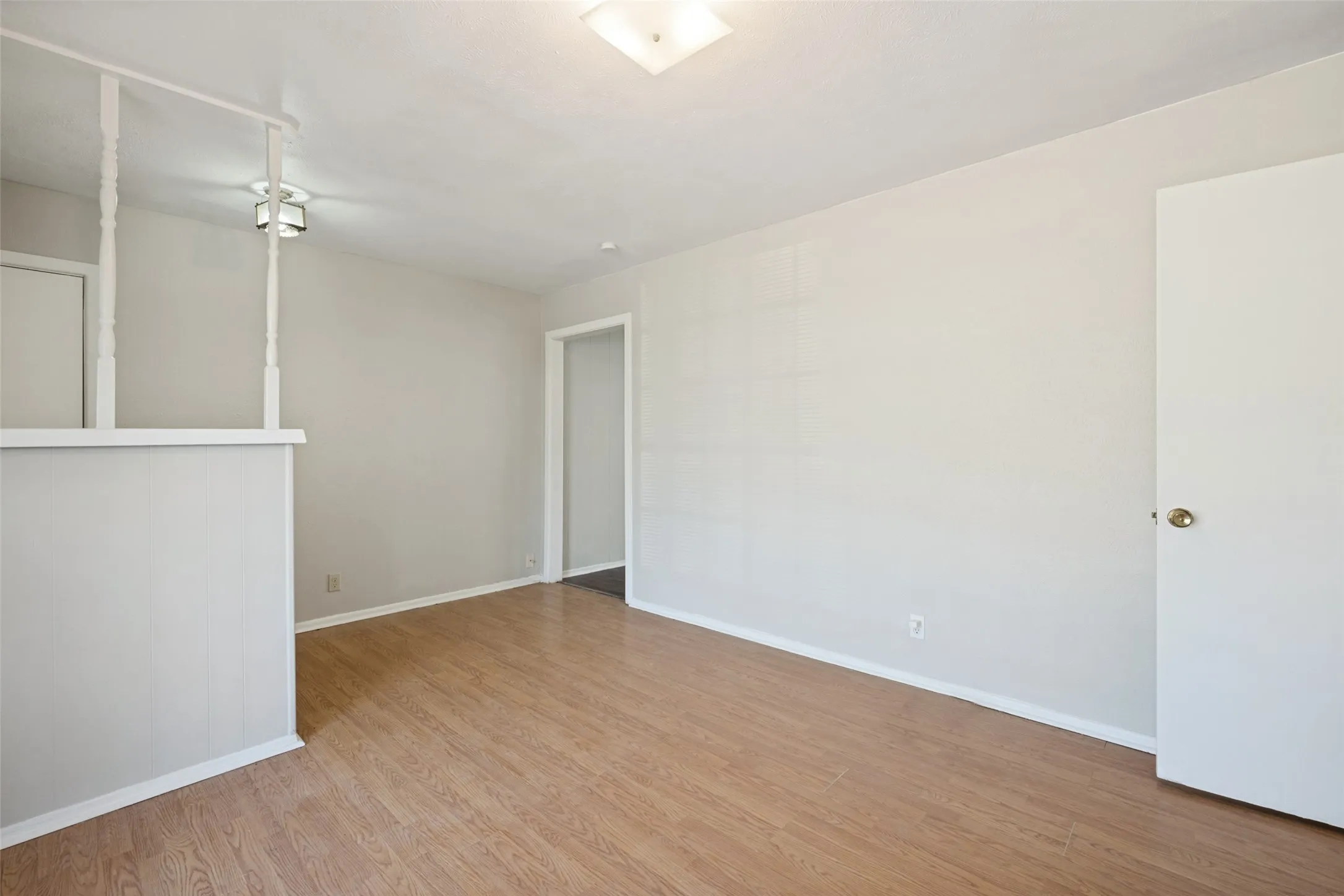 Single Family Residence For Sale in Tarrant County , 329 Deer Creek Road, Everman, Texas 76140, 4 Bedroom, 3 Bathroom, 2 Garage spaces, 1,860 Sqft, built in 1965, mls#21378514, Real Estate Agent in Everman, Homes For Sale in Tarrant county, Homes For Sale in Everman, Realtor in Everman Texas, Real Estate Brokerage Independent Realty Texas, Luminita Cordes Realtor