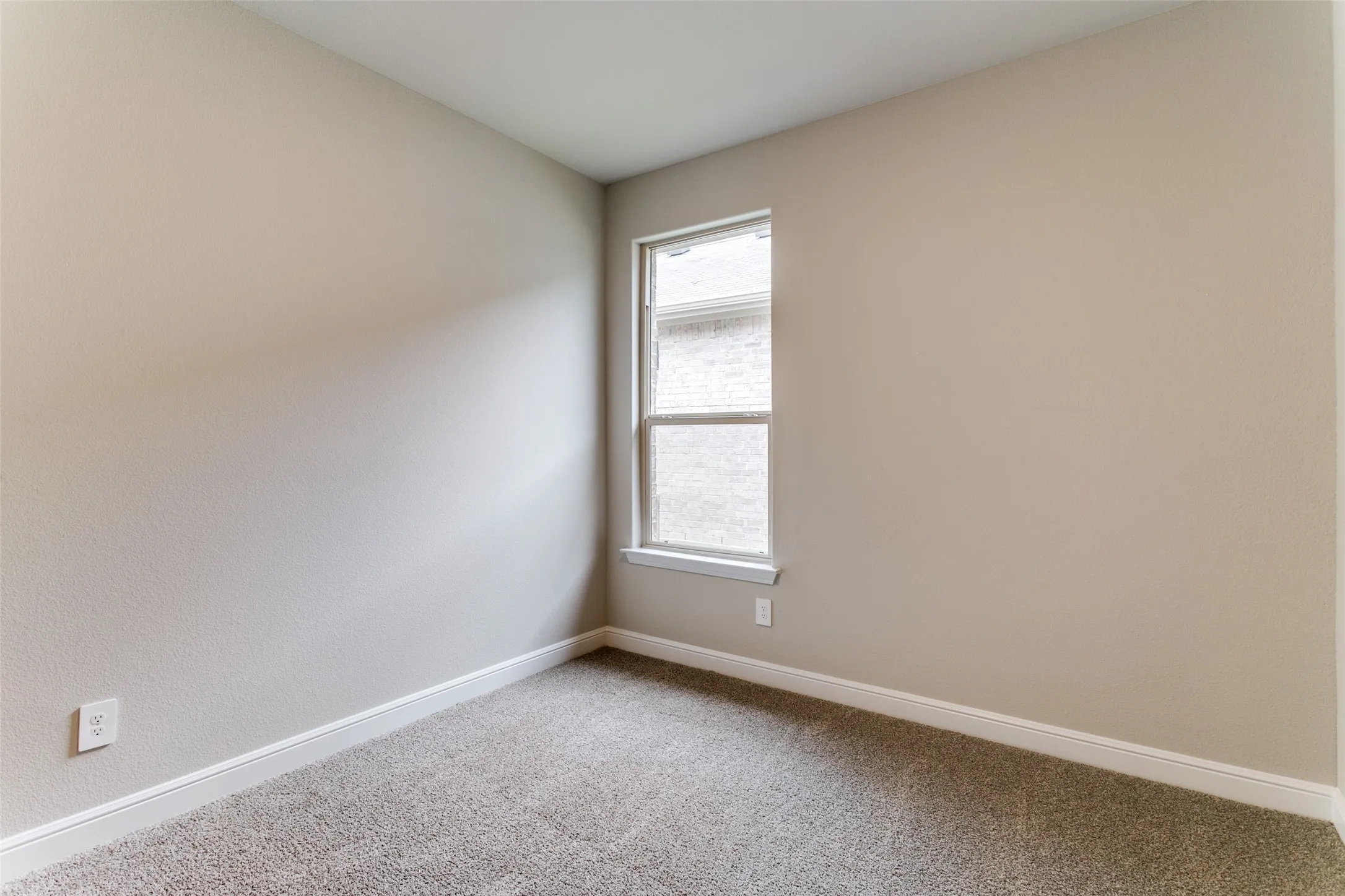 Single Family Residence For Rent in Denton County , 1117 Southwark Drive, Fort Worth, Texas 76052, 4 Bedroom, 2 Bathroom, 2 Garage spaces, 2,010 Sqft, built in 2024, mls#21378476, Real Estate Agent in Fort Worth, Homes For Rent in Denton county, Homes For Rent in Fort Worth, Realtor in Fort Worth Texas, Real Estate Brokerage Independent Realty Texas, Luminita Cordes Realtor