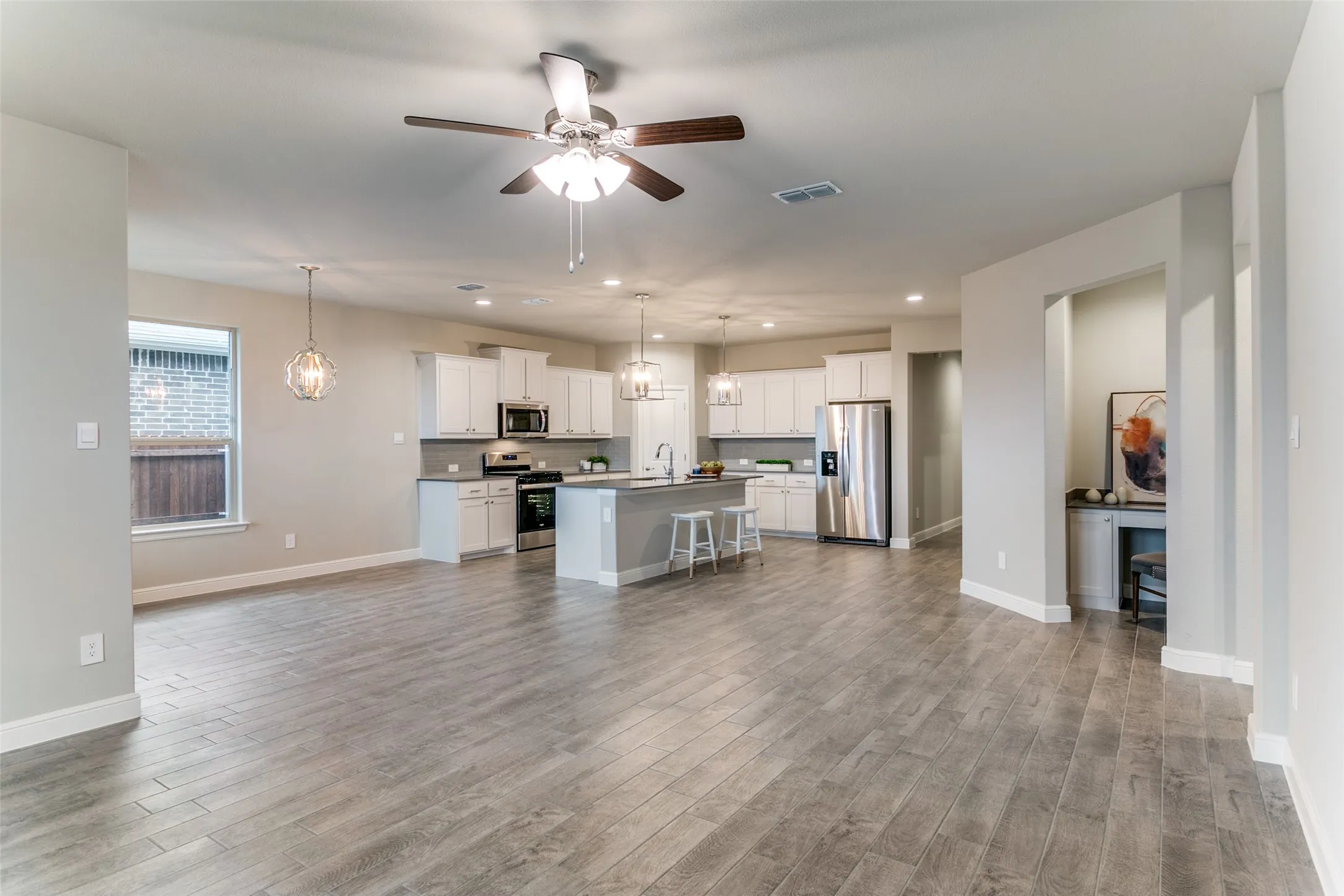 Single Family Residence For Rent in Denton County , 1117 Southwark Drive, Fort Worth, Texas 76052, 4 Bedroom, 2 Bathroom, 2 Garage spaces, 2,010 Sqft, built in 2024, mls#21378476, Real Estate Agent in Fort Worth, Homes For Rent in Denton county, Homes For Rent in Fort Worth, Realtor in Fort Worth Texas, Real Estate Brokerage Independent Realty Texas, Luminita Cordes Realtor