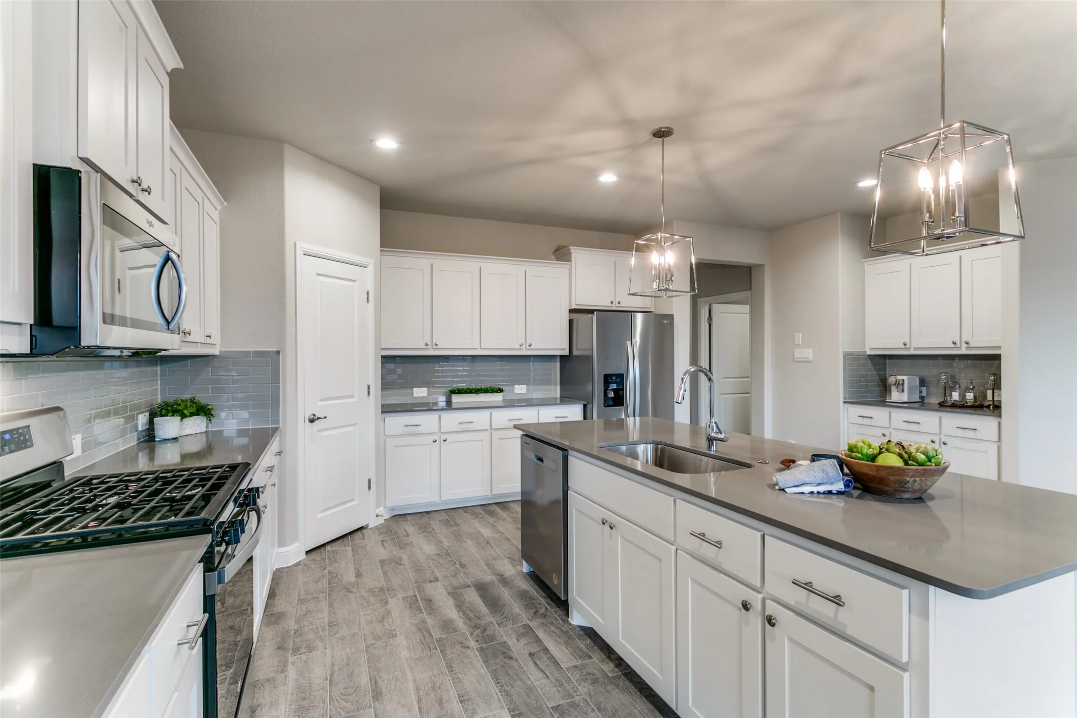 Single Family Residence For Rent in Denton County , 1117 Southwark Drive, Fort Worth, Texas 76052, 4 Bedroom, 2 Bathroom, 2 Garage spaces, 2,010 Sqft, built in 2024, mls#21378476, Real Estate Agent in Fort Worth, Homes For Rent in Denton county, Homes For Rent in Fort Worth, Realtor in Fort Worth Texas, Real Estate Brokerage Independent Realty Texas, Luminita Cordes Realtor