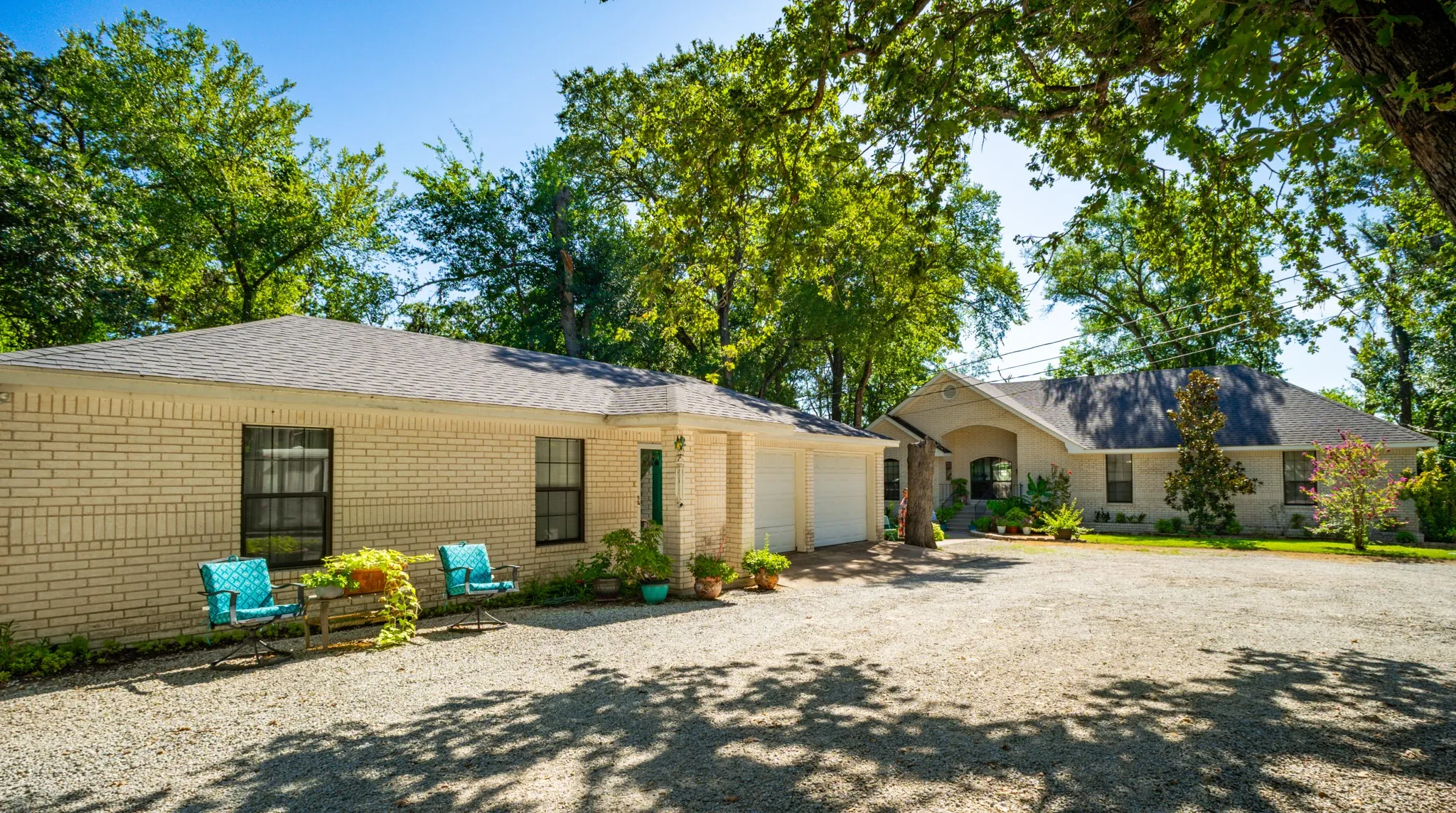 Single Family Residence For Sale in Limestone County , 535 FM 2681, Mexia, Texas 76667, 4 Bedroom, 5 Bathroom, 4 Garage spaces, 2,862 Sqft, built in 1991, mls#21377819, Real Estate Agent in Mexia, Homes For Sale in Limestone county, Homes For Sale in Mexia, Realtor in Mexia Texas, Real Estate Brokerage Independent Realty Texas, Luminita Cordes Realtor
