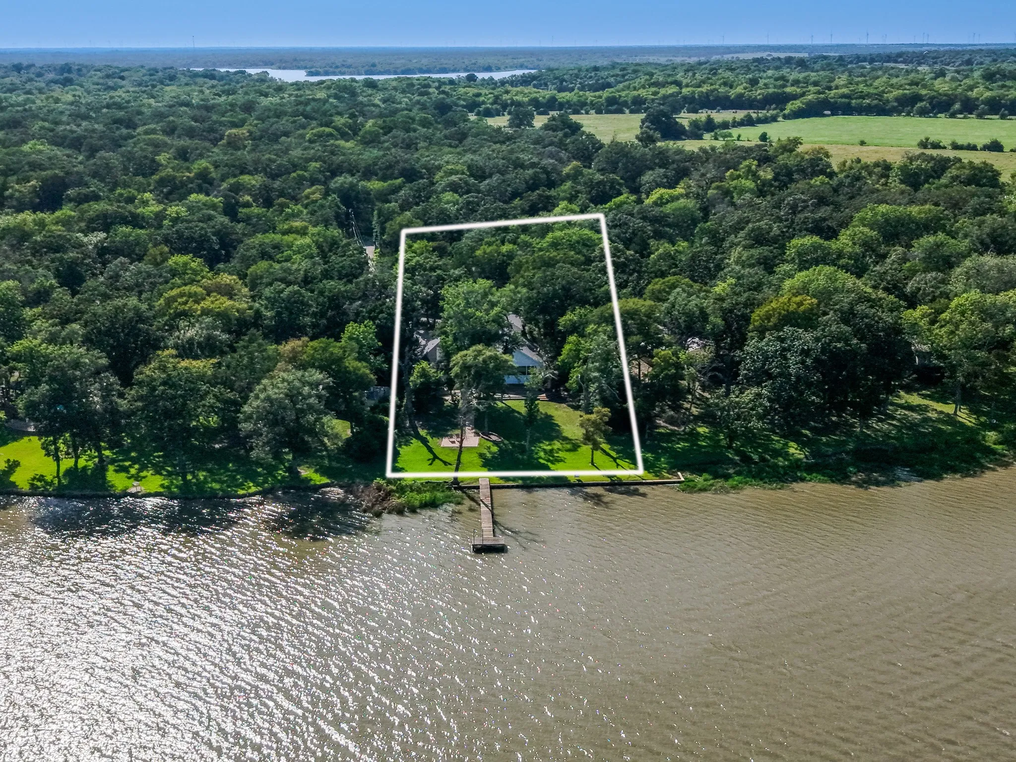 Single Family Residence For Sale in Limestone County , 535 FM 2681, Mexia, Texas 76667, 4 Bedroom, 5 Bathroom, 4 Garage spaces, 2,862 Sqft, built in 1991, mls#21377819, Real Estate Agent in Mexia, Homes For Sale in Limestone county, Homes For Sale in Mexia, Realtor in Mexia Texas, Real Estate Brokerage Independent Realty Texas, Luminita Cordes Realtor
