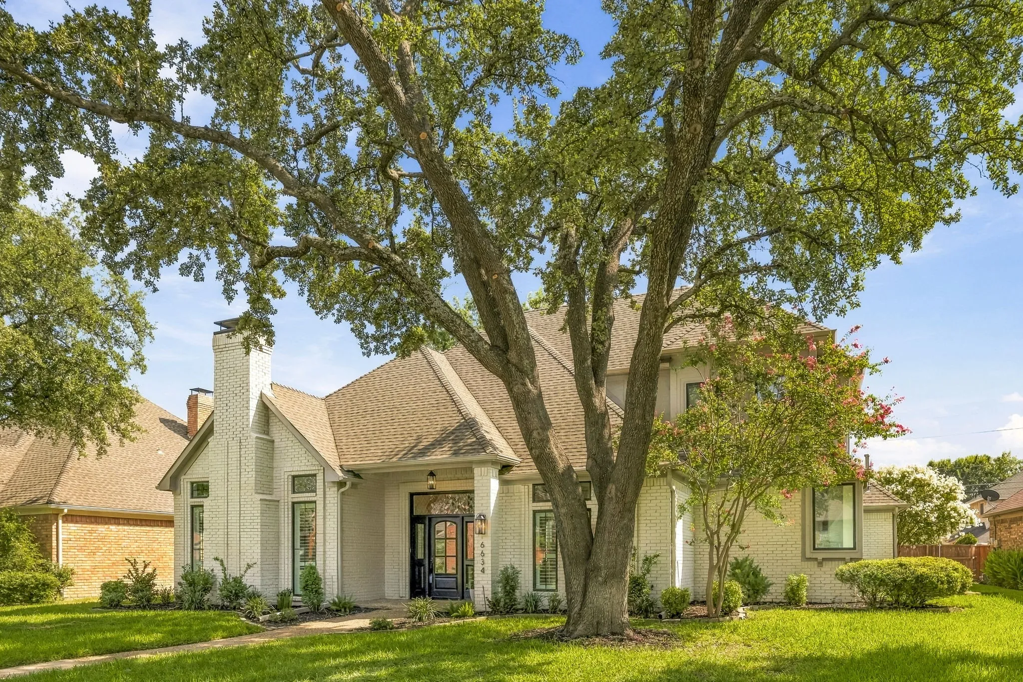 Single Family Residence For Sale in Collin County , 6634 Mimms Drive, Dallas, Texas 75252, 4 Bedroom, 4 Bathroom, 2 Garage spaces, 3,036 Sqft, built in 1985, mls#21376914, Real Estate Agent in Dallas, Homes For Sale in Collin county, Homes For Sale in Dallas, Realtor in Dallas Texas, Real Estate Brokerage Independent Realty Texas, Luminita Cordes Realtor