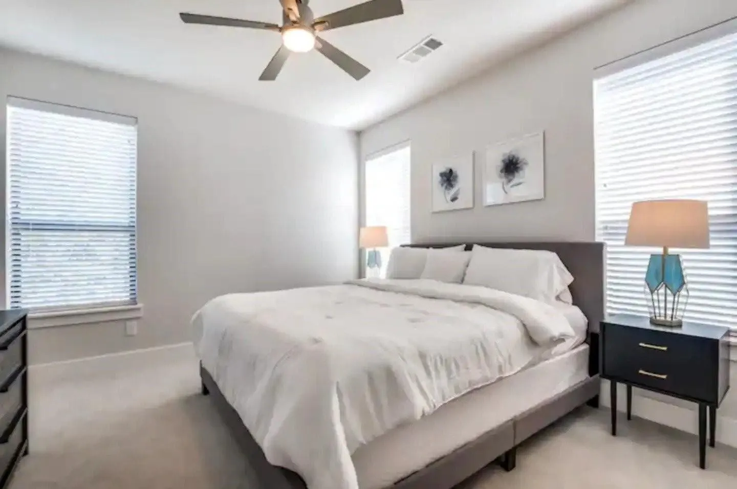 Townhouse For Rent in Dallas County , 4427 Viburnum, Dallas, Texas 75204, 2 Bedroom, 3 Bathroom, 2 Garage spaces, 1,780 Sqft, built in 2019, mls#21378554, Real Estate Agent in Dallas, Homes For Rent in Dallas county, Homes For Rent in Dallas, Realtor in Dallas Texas, Real Estate Brokerage Independent Realty Texas, Luminita Cordes Realtor