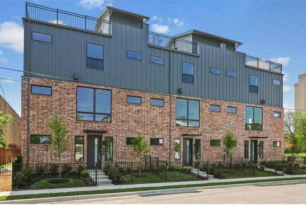 Townhouse For Rent in Dallas County , 4427 Viburnum, Dallas, Texas 75204, 2 Bedroom, 3 Bathroom, 2 Garage spaces, 1,780 Sqft, built in 2019, mls#21378554, Real Estate Agent in Dallas, Homes For Rent in Dallas county, Homes For Rent in Dallas, Realtor in Dallas Texas, Real Estate Brokerage Independent Realty Texas, Luminita Cordes Realtor