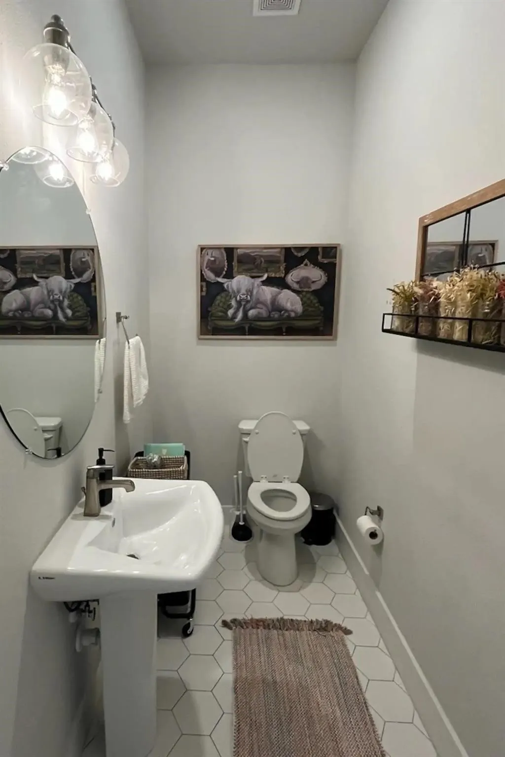 Townhouse For Rent in Dallas County , 4427 Viburnum, Dallas, Texas 75204, 2 Bedroom, 3 Bathroom, 2 Garage spaces, 1,780 Sqft, built in 2019, mls#21378554, Real Estate Agent in Dallas, Homes For Rent in Dallas county, Homes For Rent in Dallas, Realtor in Dallas Texas, Real Estate Brokerage Independent Realty Texas, Luminita Cordes Realtor