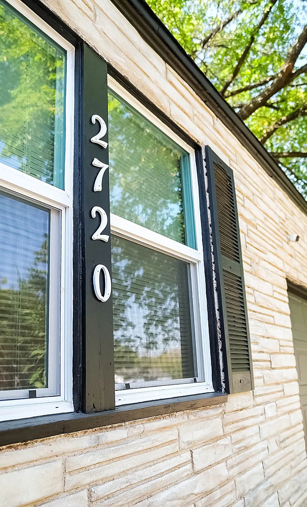 Single Family Residence For Sale in Tarrant County , 2720 Hanger Avenue, Fort Worth, Texas 76105, 2 Bedroom, 1 Bathroom, Garage spaces, 810 Sqft, built in 1948, mls#21373723, Real Estate Agent in Fort Worth, Homes For Sale in Tarrant county, Homes For Sale in Fort Worth, Realtor in Fort Worth Texas, Real Estate Brokerage Independent Realty Texas, Luminita Cordes Realtor