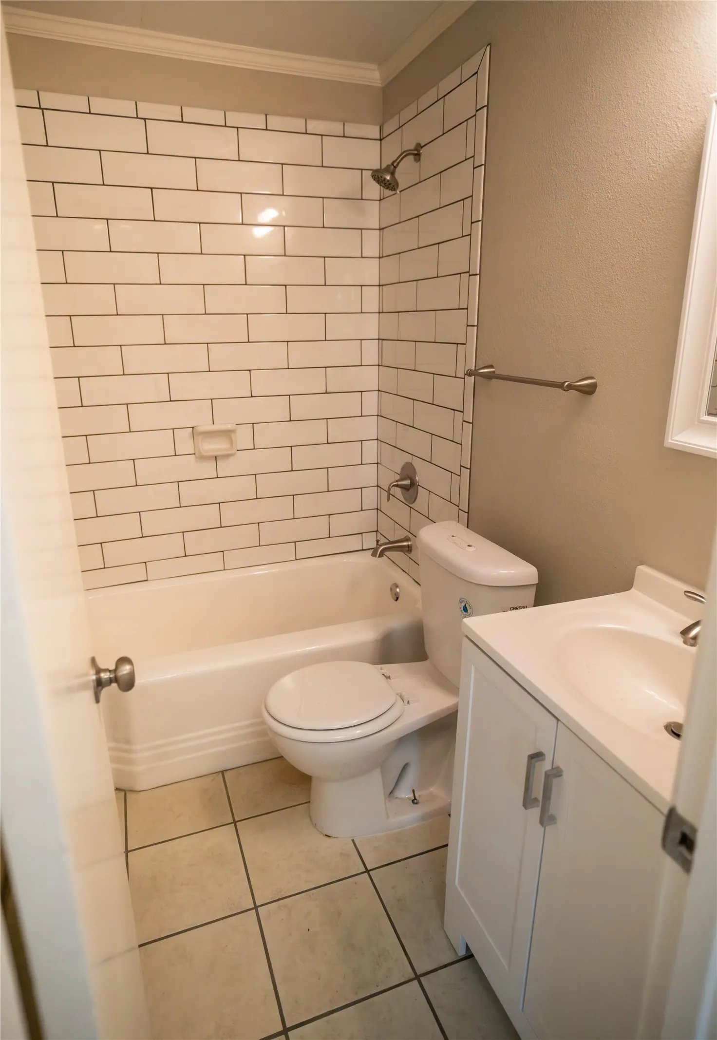 Single Family Residence For Sale in Tarrant County , 2720 Hanger Avenue, Fort Worth, Texas 76105, 2 Bedroom, 1 Bathroom, Garage spaces, 810 Sqft, built in 1948, mls#21373723, Real Estate Agent in Fort Worth, Homes For Sale in Tarrant county, Homes For Sale in Fort Worth, Realtor in Fort Worth Texas, Real Estate Brokerage Independent Realty Texas, Luminita Cordes Realtor