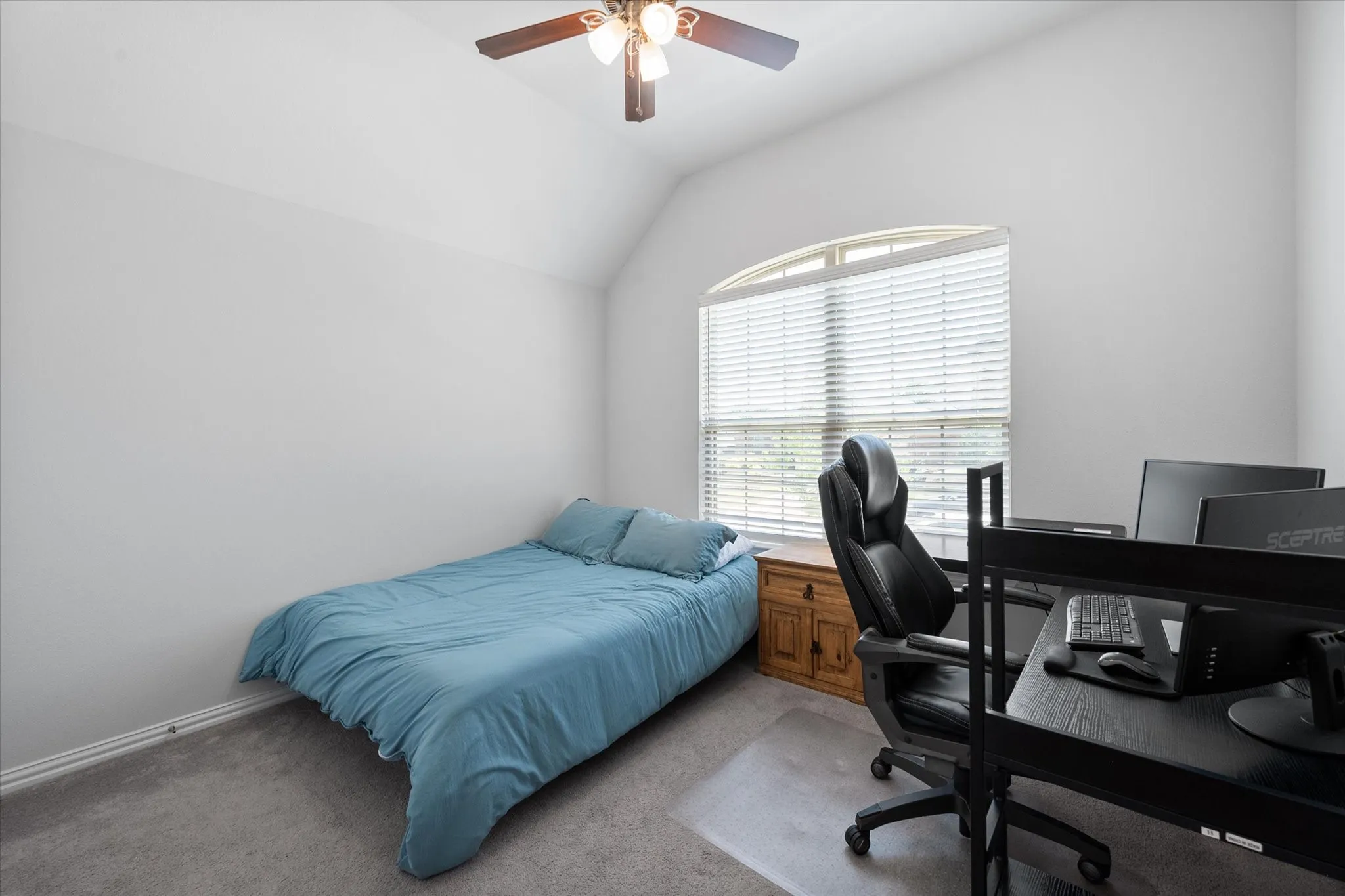 Single Family Residence For Sale in Tarrant County , 424 Pheasant Hill Lane, Fort Worth, Texas 76028, 3 Bedroom, 2 Bathroom, 2 Garage spaces, 1,848 Sqft, built in 2020, mls#21364280, Real Estate Agent in Fort Worth, Homes For Sale in Tarrant county, Homes For Sale in Fort Worth, Realtor in Fort Worth Texas, Real Estate Brokerage Independent Realty Texas, Luminita Cordes Realtor