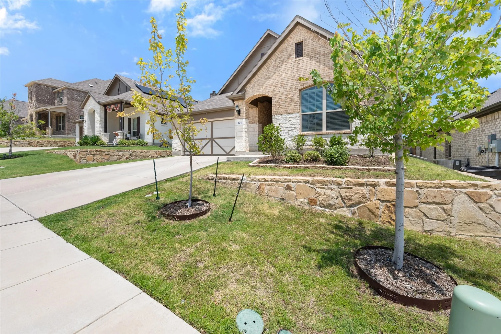 Single Family Residence For Sale in Tarrant County , 424 Pheasant Hill Lane, Fort Worth, Texas 76028, 3 Bedroom, 2 Bathroom, 2 Garage spaces, 1,848 Sqft, built in 2020, mls#21364280, Real Estate Agent in Fort Worth, Homes For Sale in Tarrant county, Homes For Sale in Fort Worth, Realtor in Fort Worth Texas, Real Estate Brokerage Independent Realty Texas, Luminita Cordes Realtor