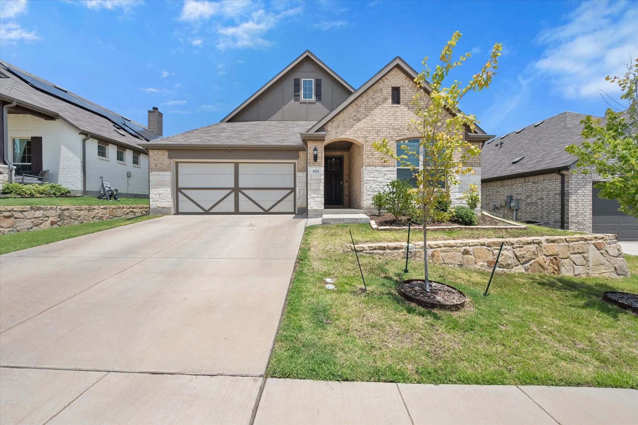 Single Family Residence For Sale in Tarrant County , 424 Pheasant Hill Lane, Fort Worth, Texas 76028, 3 Bedroom, 2 Bathroom, 2 Garage spaces, 1,848 Sqft, built in 2020, mls#21364280, Real Estate Agent in Fort Worth, Homes For Sale in Tarrant county, Homes For Sale in Fort Worth, Realtor in Fort Worth Texas, Real Estate Brokerage Independent Realty Texas, Luminita Cordes Realtor