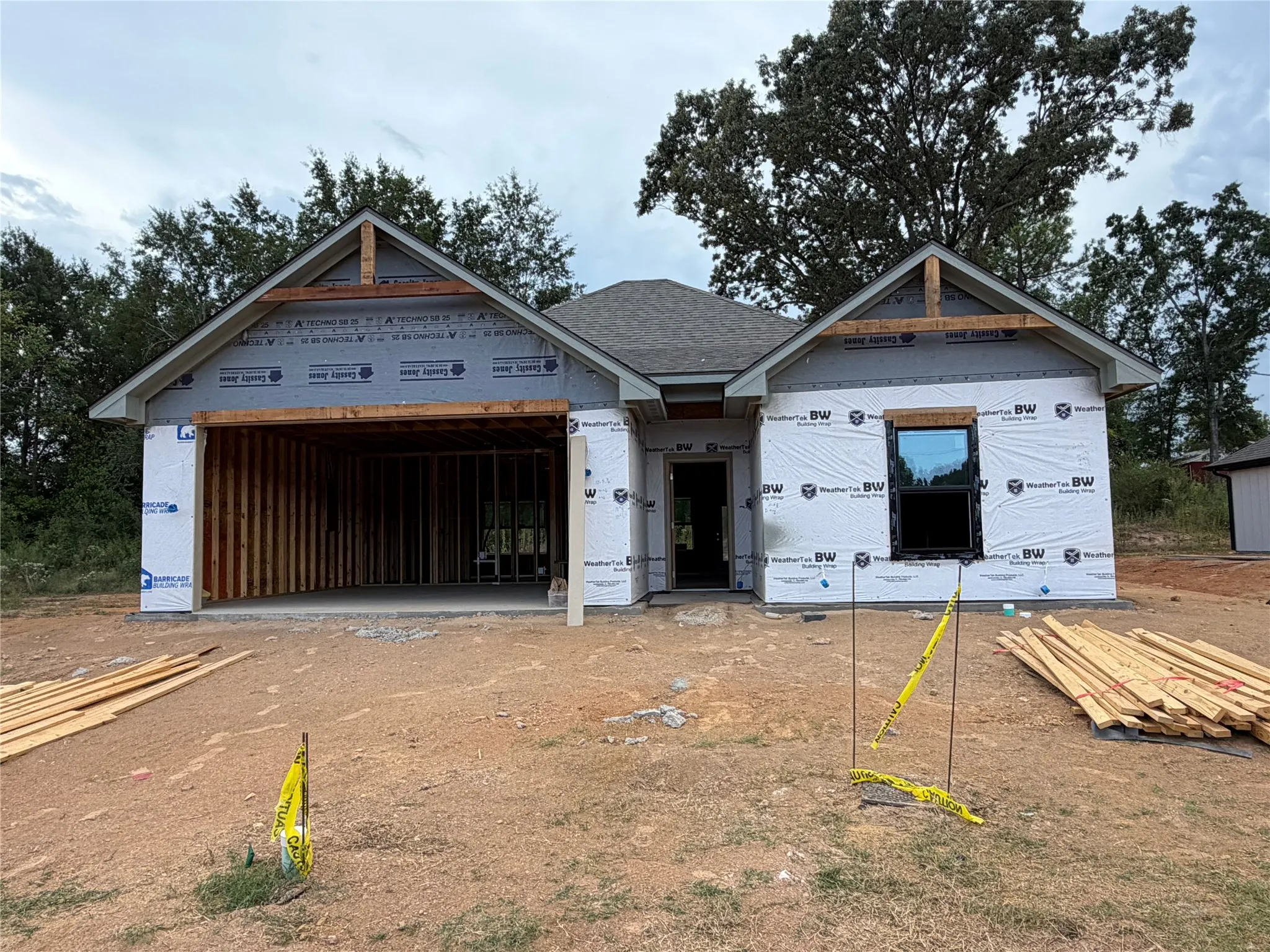 Single Family Residence For Sale in Henderson County , 229 Central Park Court, Athens, Texas 75751, 3 Bedroom, 2 Bathroom, 2 Garage spaces, 1,246 Sqft, built in 2026, mls#21377393, Real Estate Agent in Athens, Homes For Sale in Henderson county, Homes For Sale in Athens, Realtor in Athens Texas, Real Estate Brokerage Independent Realty Texas, Luminita Cordes Realtor