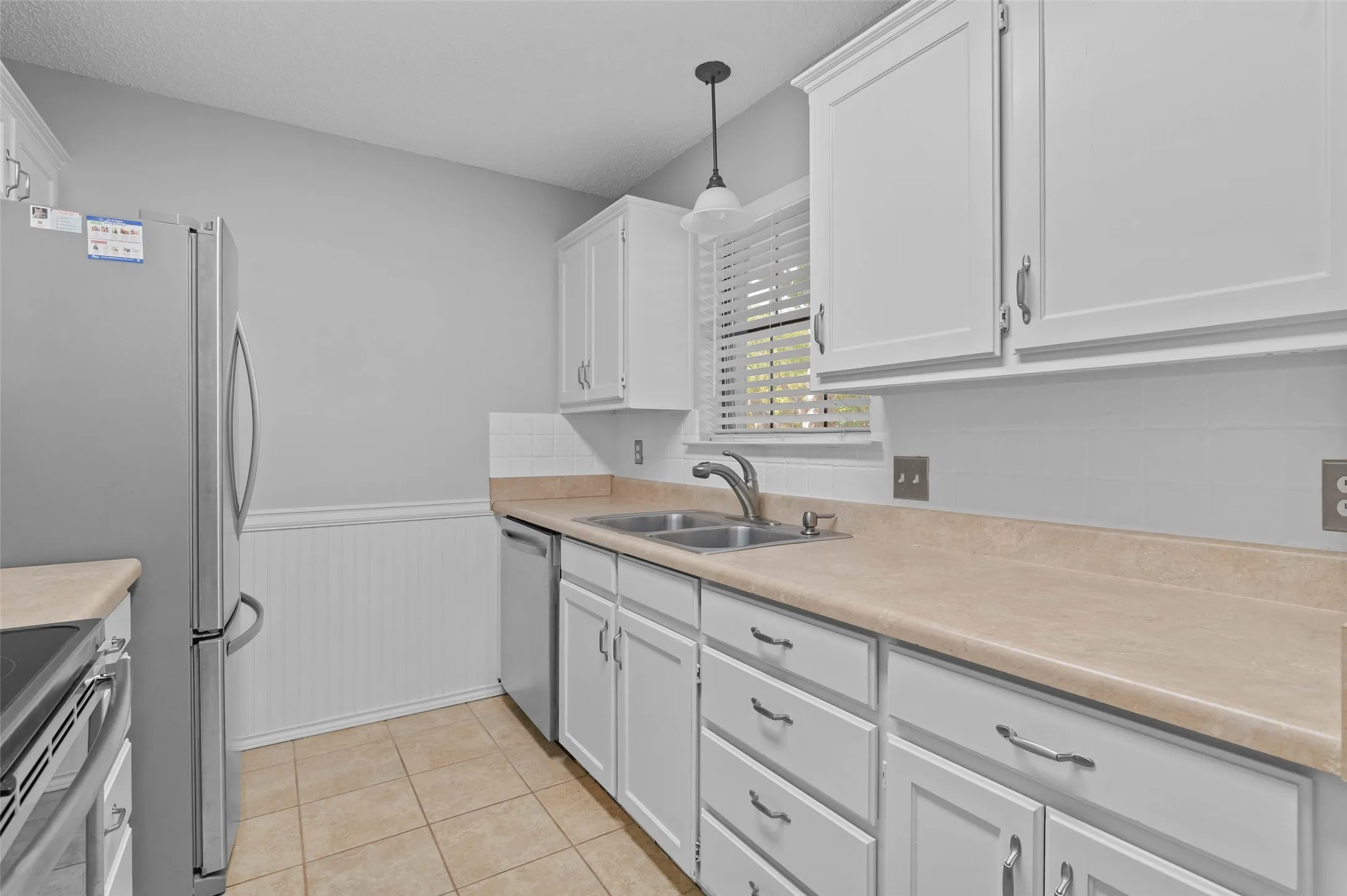 Single Family Residence For Rent in Denton County , 2812 Terry Court, Denton, Texas 76209, 2 Bedroom, 2 Bathroom, 2 Garage spaces, 1,264 Sqft, built in 1986, mls#21374901, Real Estate Agent in Denton, Homes For Rent in Denton county, Homes For Rent in Denton, Realtor in Denton Texas, Real Estate Brokerage Independent Realty Texas, Luminita Cordes Realtor