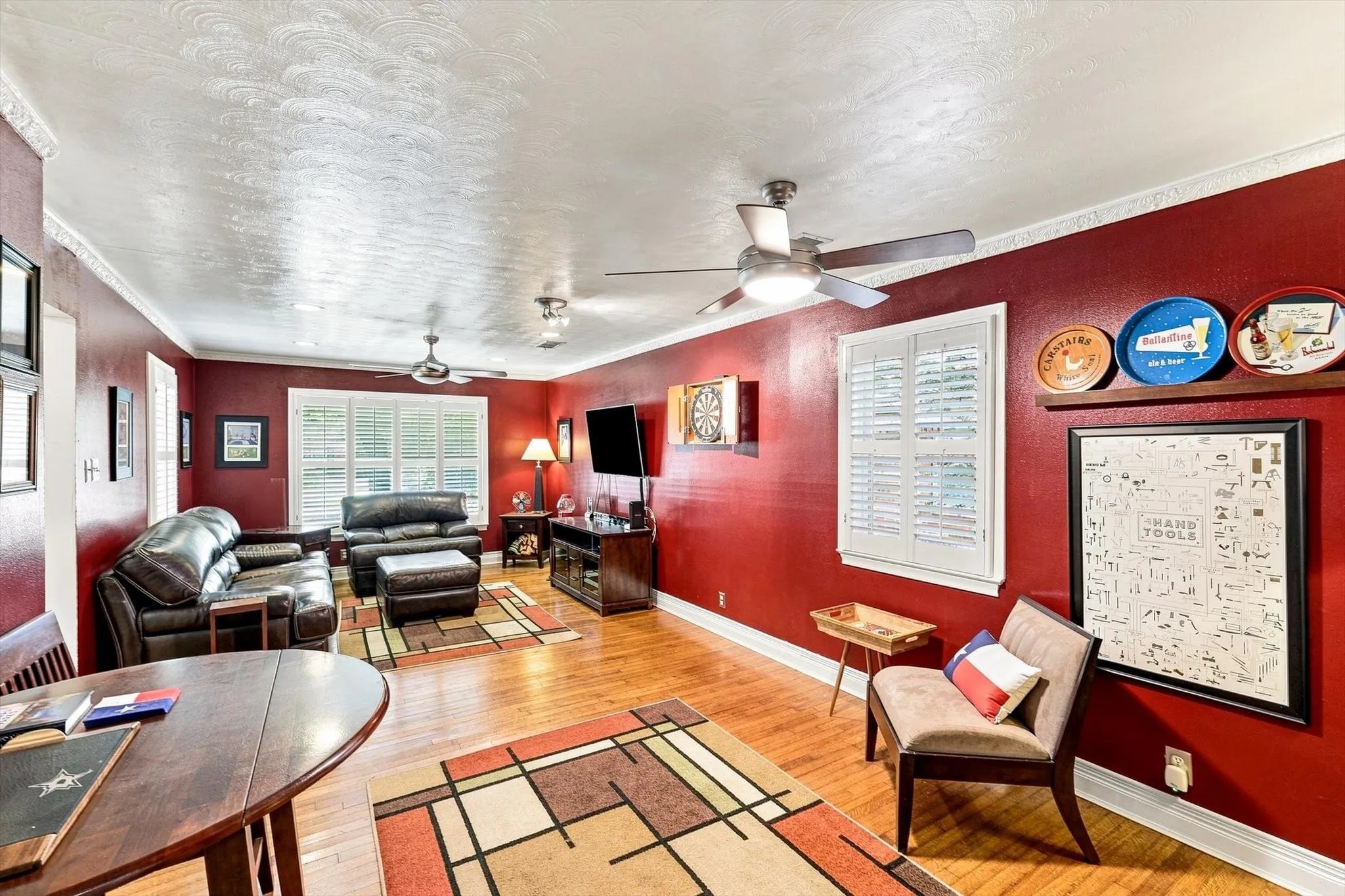 Single Family Residence For Sale in Dallas County , 3509 Waldorf Drive, Dallas, Texas 75229, 3 Bedroom, 2 Bathroom, 2 Garage spaces, 1,866 Sqft, built in 1956, mls#21374266, Real Estate Agent in Dallas, Homes For Sale in Dallas county, Homes For Sale in Dallas, Realtor in Dallas Texas, Real Estate Brokerage Independent Realty Texas, Luminita Cordes Realtor