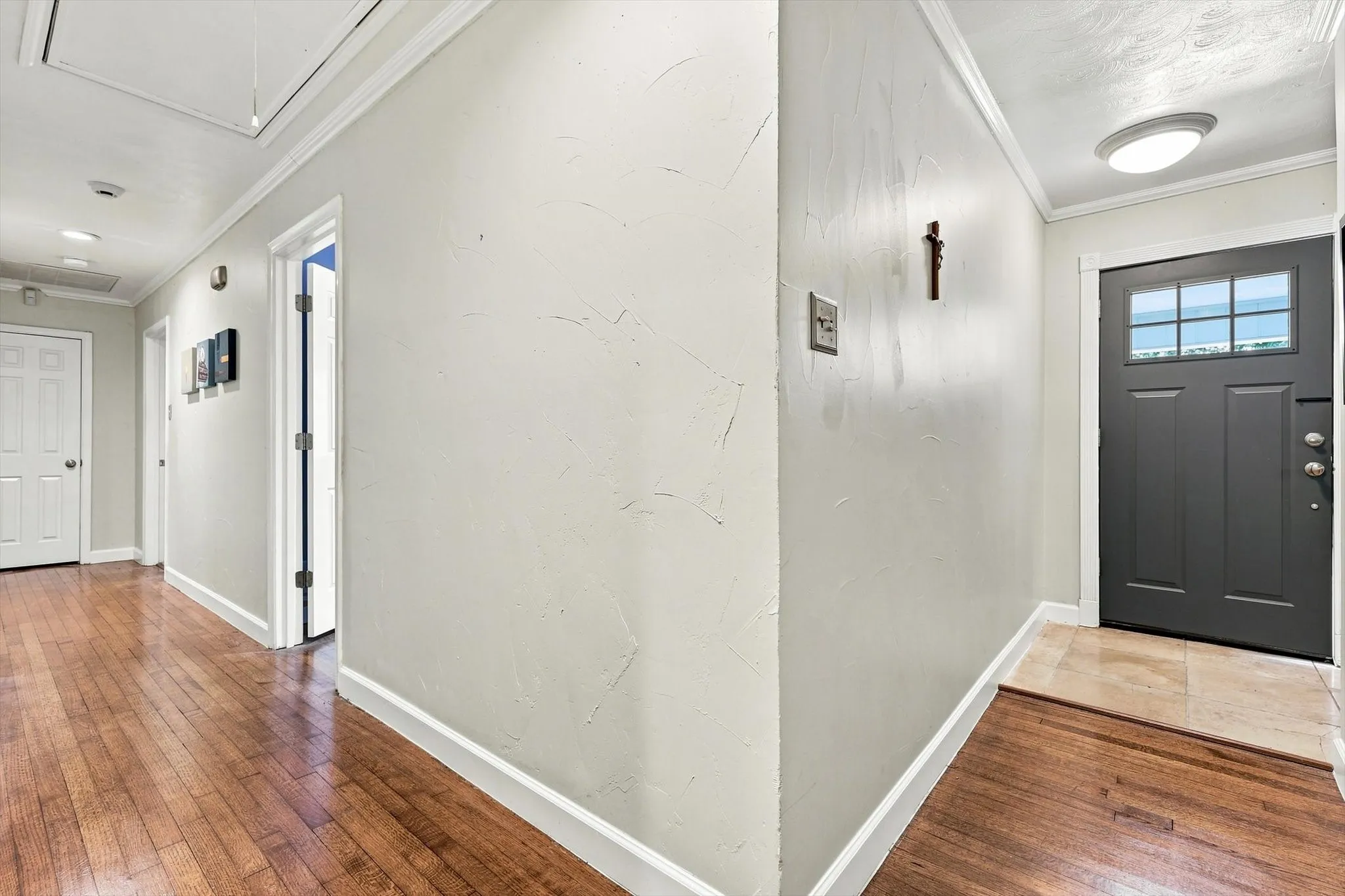 Single Family Residence For Sale in Dallas County , 3509 Waldorf Drive, Dallas, Texas 75229, 3 Bedroom, 2 Bathroom, 2 Garage spaces, 1,866 Sqft, built in 1956, mls#21374266, Real Estate Agent in Dallas, Homes For Sale in Dallas county, Homes For Sale in Dallas, Realtor in Dallas Texas, Real Estate Brokerage Independent Realty Texas, Luminita Cordes Realtor