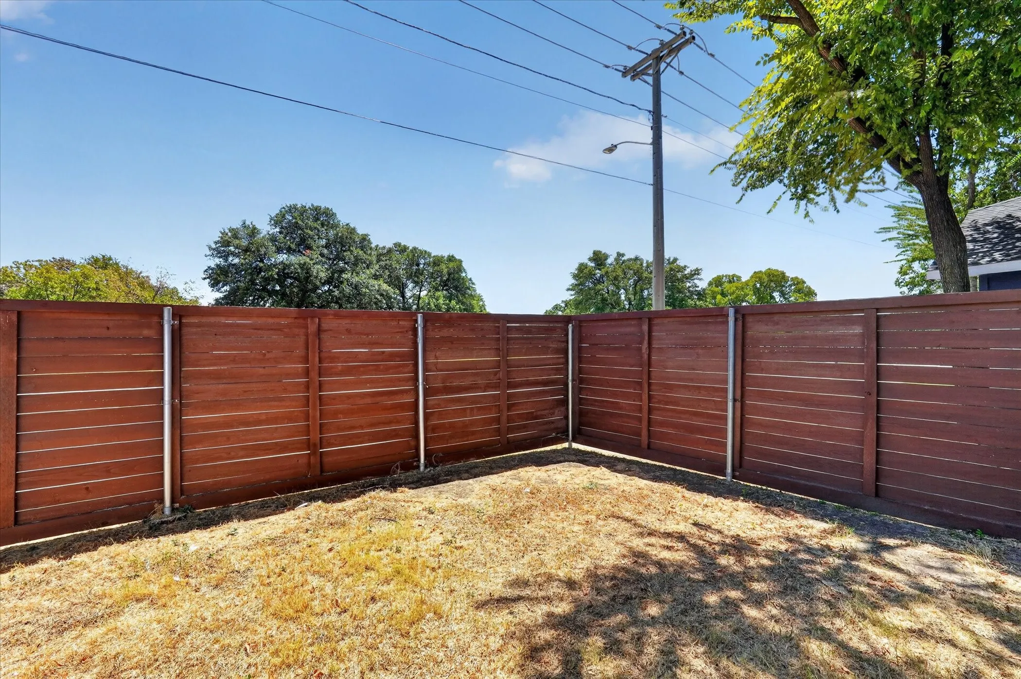 Single Family Residence For Sale in Dallas County , 6123 E Grand Avenue 1, Dallas, Texas 75223, 2 Bedroom, 3 Bathroom, Garage spaces, 1,851 Sqft, built in 1947, mls#21375398, Real Estate Agent in Dallas, Homes For Sale in Dallas county, Homes For Sale in Dallas, Realtor in Dallas Texas, Real Estate Brokerage Independent Realty Texas, Luminita Cordes Realtor