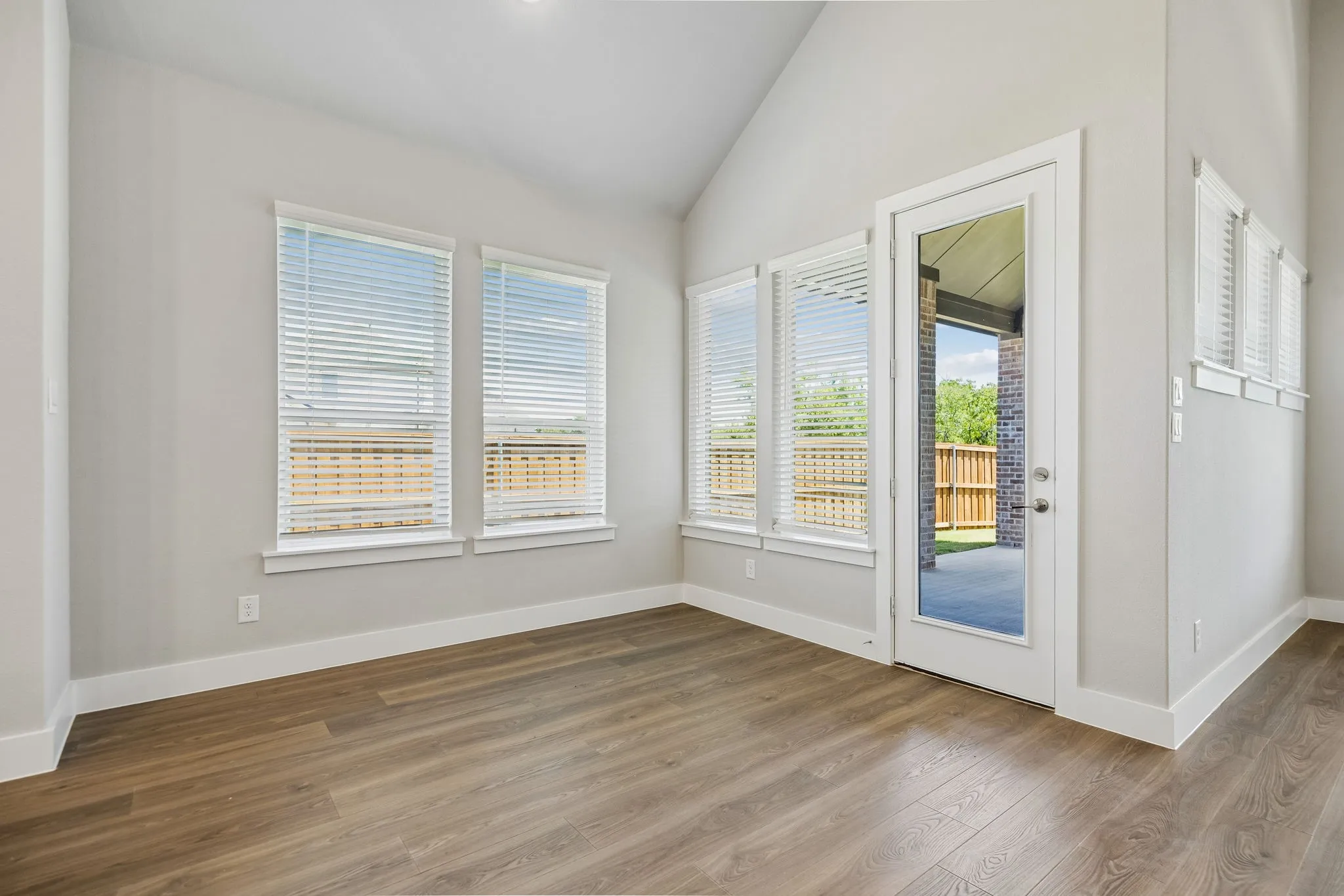 Single Family Residence For Sale in Collin County , 2423 Silver Spring Court, Celina, Texas 75009, 6 Bedroom, 5 Bathroom, 2 Garage spaces, 4,337 Sqft, built in 2026, mls#21378558, Real Estate Agent in Celina, Homes For Sale in Collin county, Homes For Sale in Celina, Realtor in Celina Texas, Real Estate Brokerage Independent Realty Texas, Luminita Cordes Realtor
