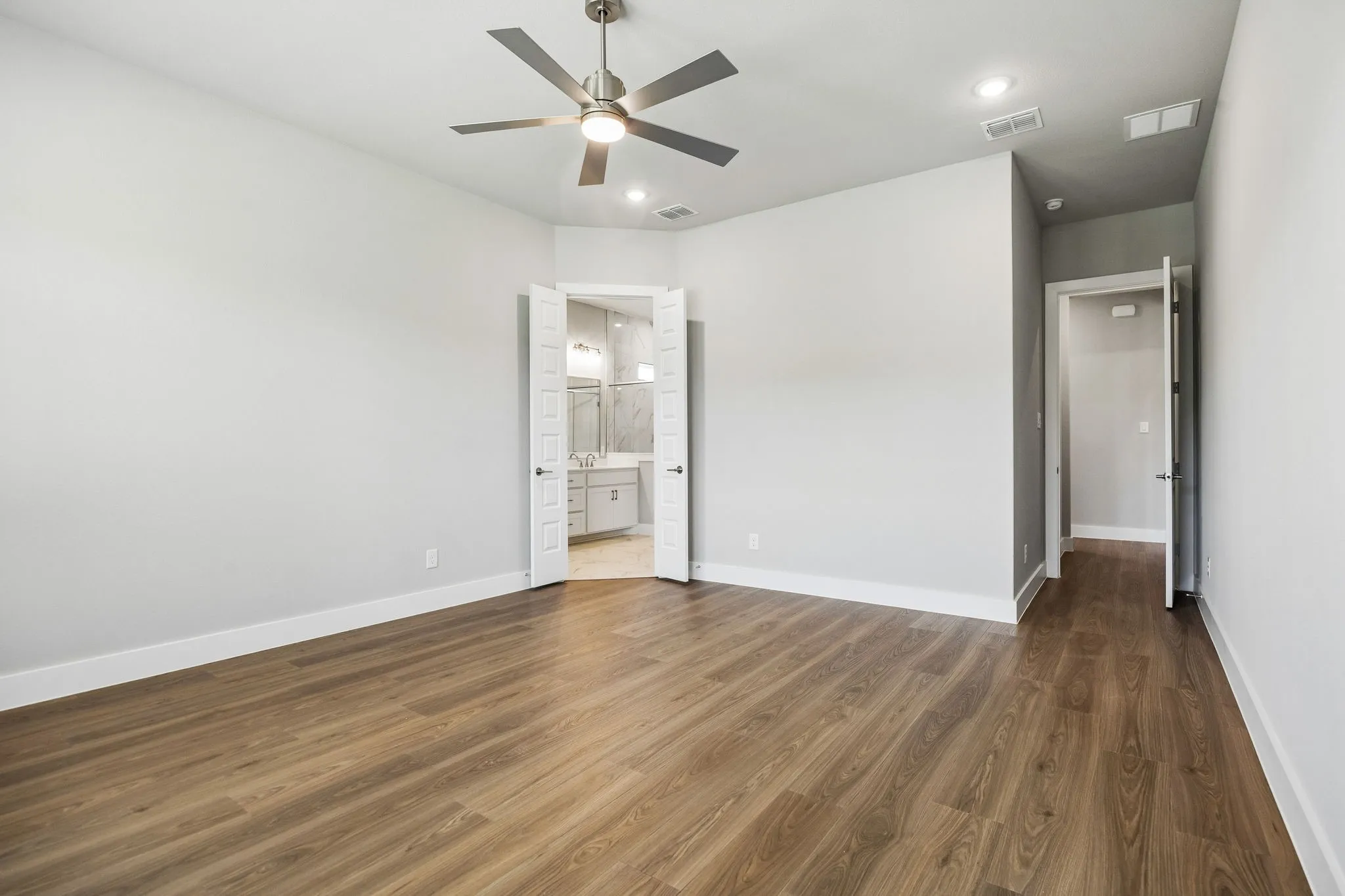 Single Family Residence For Sale in Collin County , 2423 Silver Spring Court, Celina, Texas 75009, 6 Bedroom, 5 Bathroom, 2 Garage spaces, 4,337 Sqft, built in 2026, mls#21378558, Real Estate Agent in Celina, Homes For Sale in Collin county, Homes For Sale in Celina, Realtor in Celina Texas, Real Estate Brokerage Independent Realty Texas, Luminita Cordes Realtor
