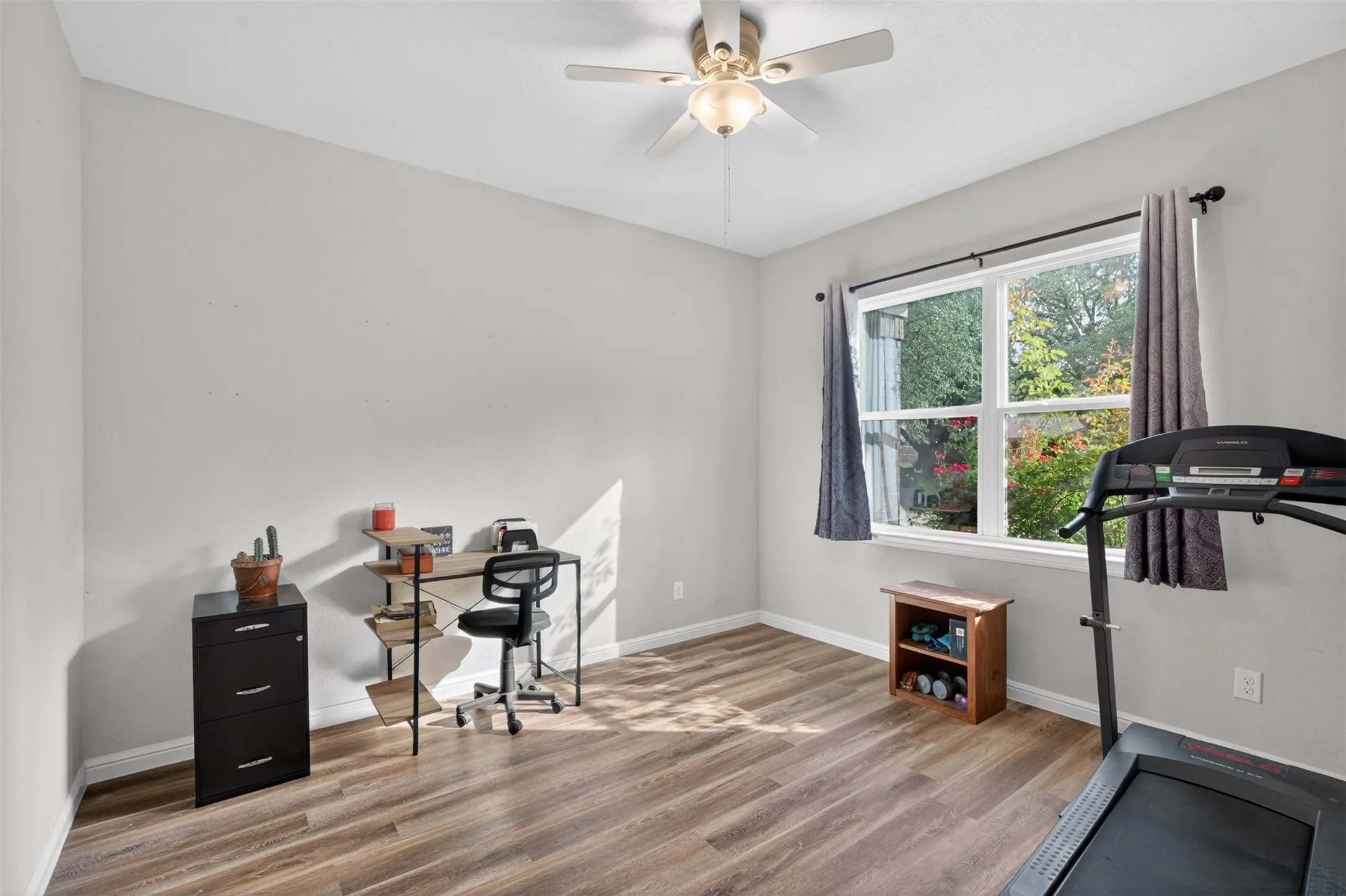 Single Family Residence For Sale in Johnson County , 108 Mcanear Street, Cleburne, Texas 76033, 3 Bedroom, 2 Bathroom, 2 Garage spaces, 1,909 Sqft, built in 2021, mls#21378550, Real Estate Agent in Cleburne, Homes For Sale in Johnson county, Homes For Sale in Cleburne, Realtor in Cleburne Texas, Real Estate Brokerage Independent Realty Texas, Luminita Cordes Realtor