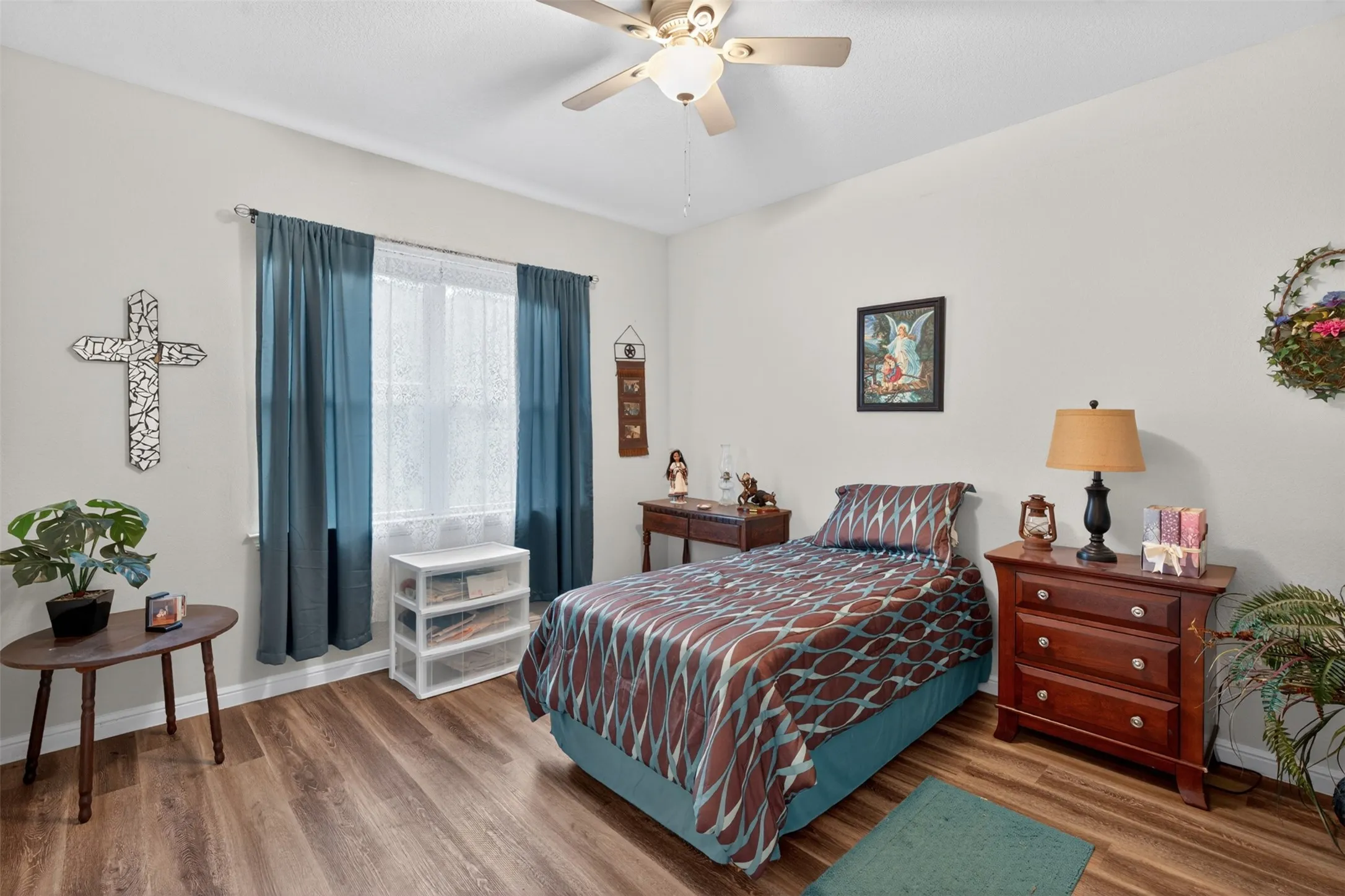 Single Family Residence For Sale in Johnson County , 108 Mcanear Street, Cleburne, Texas 76033, 3 Bedroom, 2 Bathroom, 2 Garage spaces, 1,909 Sqft, built in 2021, mls#21378550, Real Estate Agent in Cleburne, Homes For Sale in Johnson county, Homes For Sale in Cleburne, Realtor in Cleburne Texas, Real Estate Brokerage Independent Realty Texas, Luminita Cordes Realtor