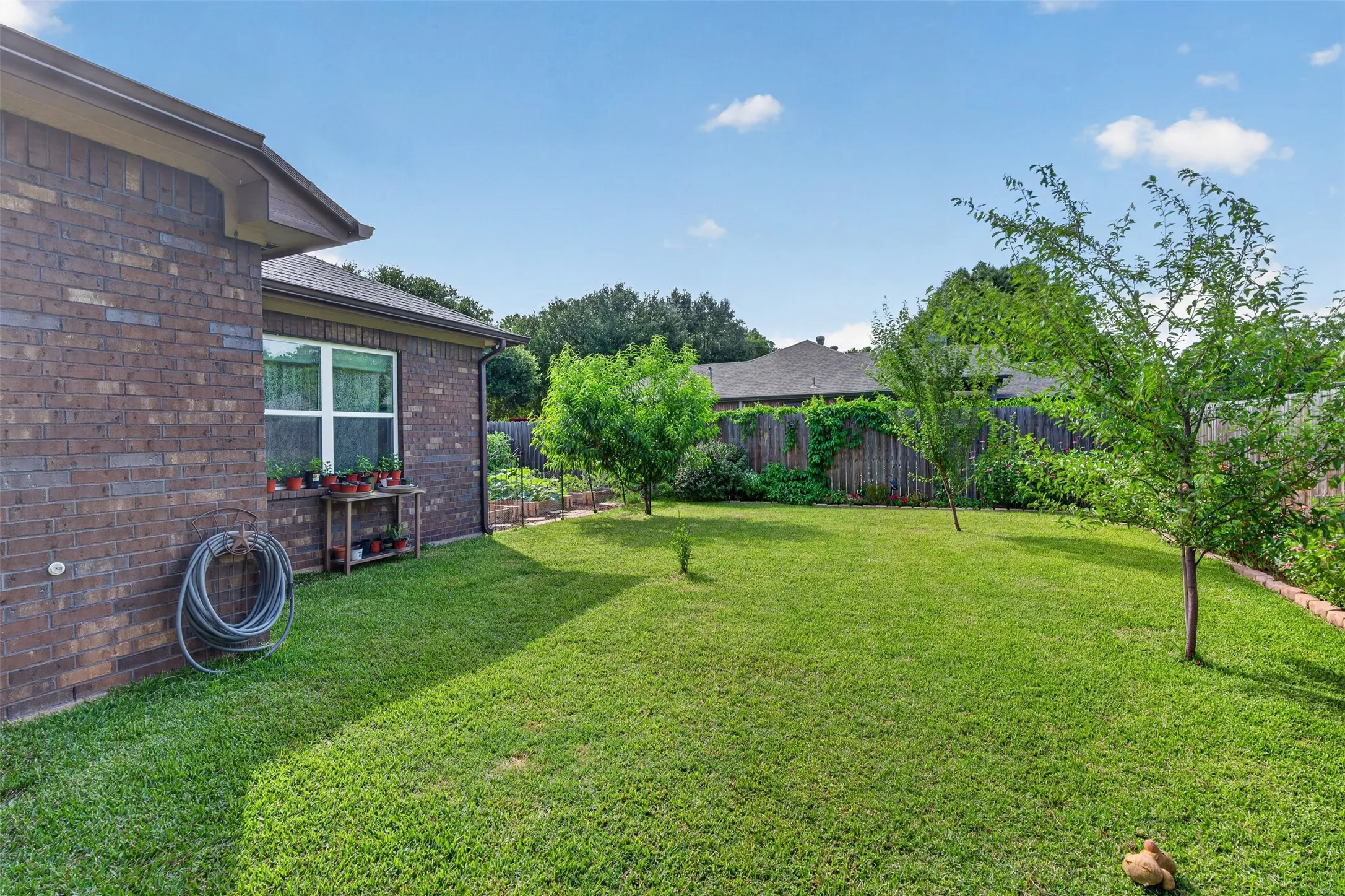 Single Family Residence For Sale in Johnson County , 108 Mcanear Street, Cleburne, Texas 76033, 3 Bedroom, 2 Bathroom, 2 Garage spaces, 1,909 Sqft, built in 2021, mls#21378550, Real Estate Agent in Cleburne, Homes For Sale in Johnson county, Homes For Sale in Cleburne, Realtor in Cleburne Texas, Real Estate Brokerage Independent Realty Texas, Luminita Cordes Realtor
