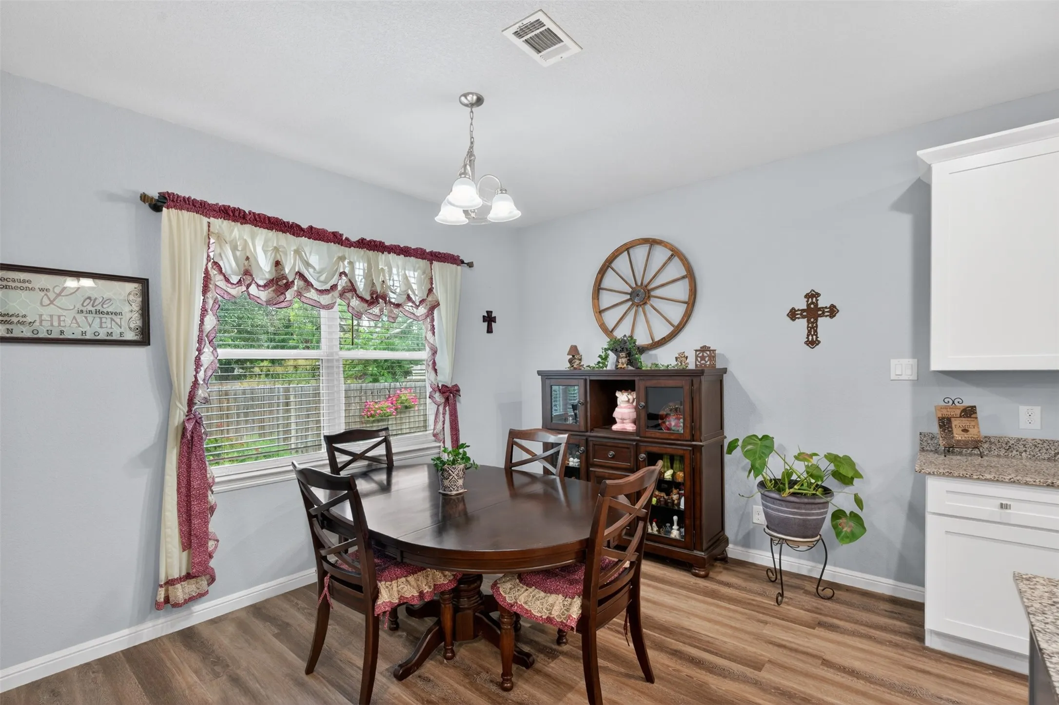 Single Family Residence For Sale in Johnson County , 108 Mcanear Street, Cleburne, Texas 76033, 3 Bedroom, 2 Bathroom, 2 Garage spaces, 1,909 Sqft, built in 2021, mls#21378550, Real Estate Agent in Cleburne, Homes For Sale in Johnson county, Homes For Sale in Cleburne, Realtor in Cleburne Texas, Real Estate Brokerage Independent Realty Texas, Luminita Cordes Realtor