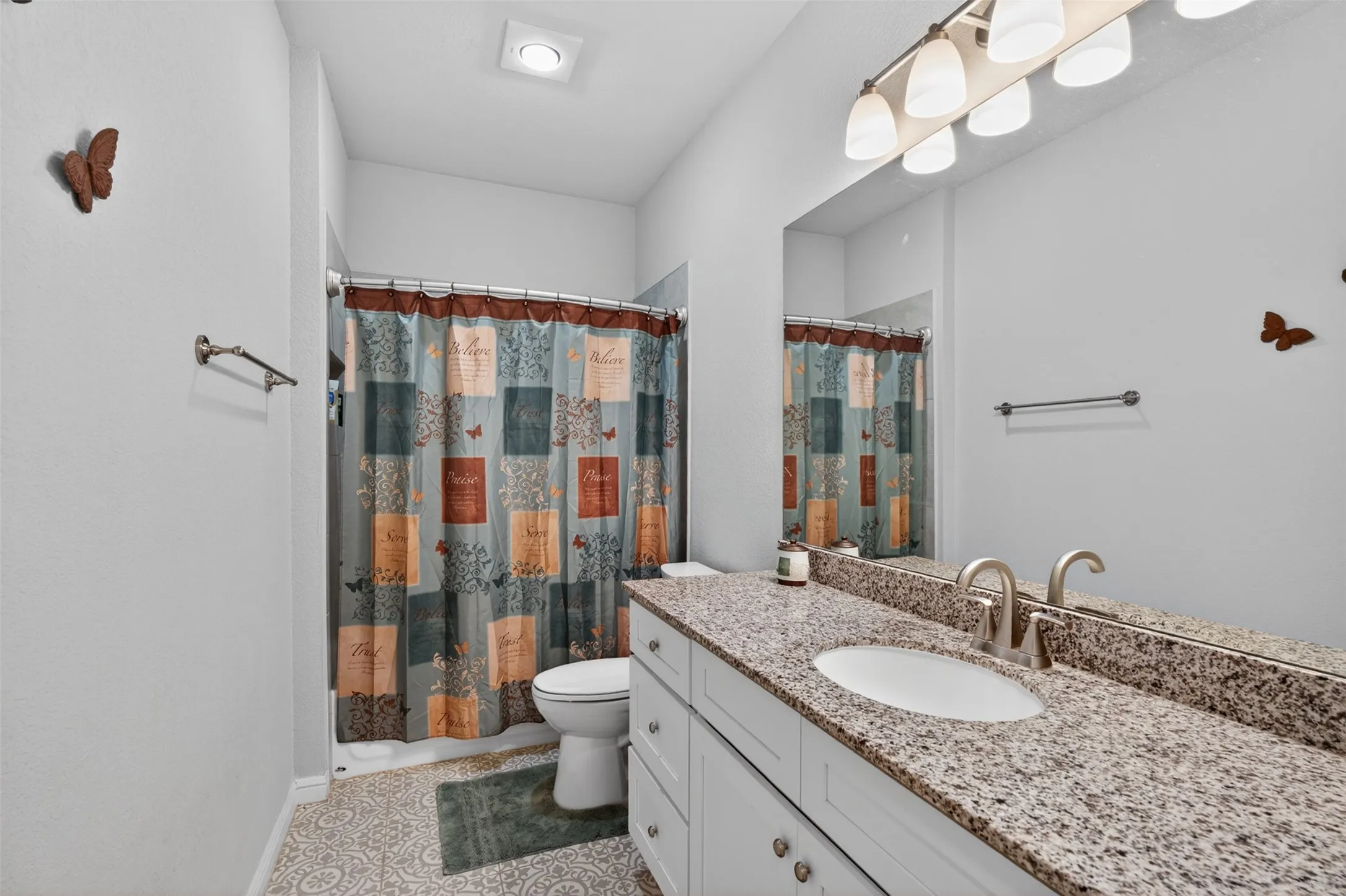Single Family Residence For Sale in Johnson County , 108 Mcanear Street, Cleburne, Texas 76033, 3 Bedroom, 2 Bathroom, 2 Garage spaces, 1,909 Sqft, built in 2021, mls#21378550, Real Estate Agent in Cleburne, Homes For Sale in Johnson county, Homes For Sale in Cleburne, Realtor in Cleburne Texas, Real Estate Brokerage Independent Realty Texas, Luminita Cordes Realtor